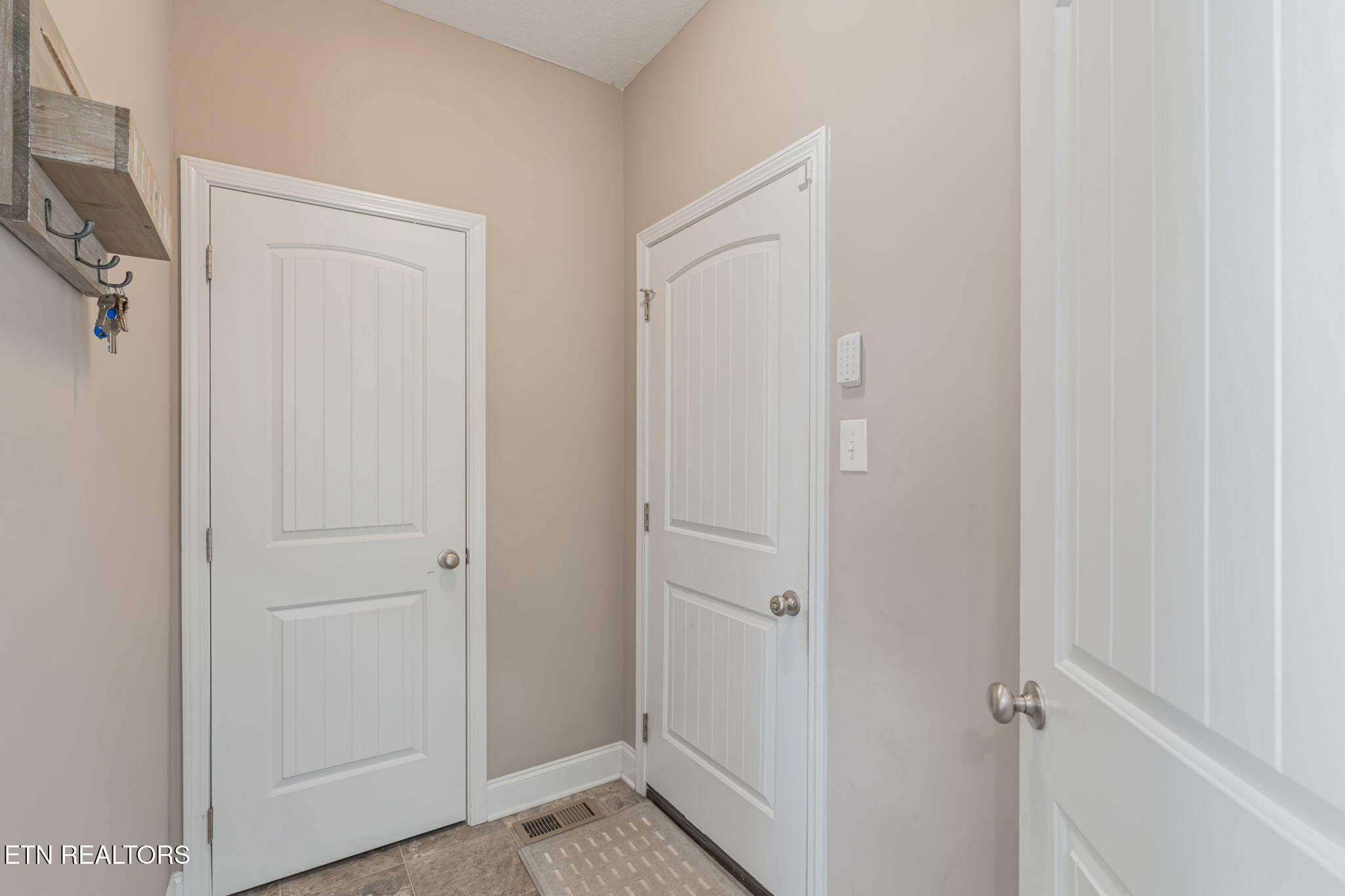 99 Fallberry Street Oak Ridge TN 37830