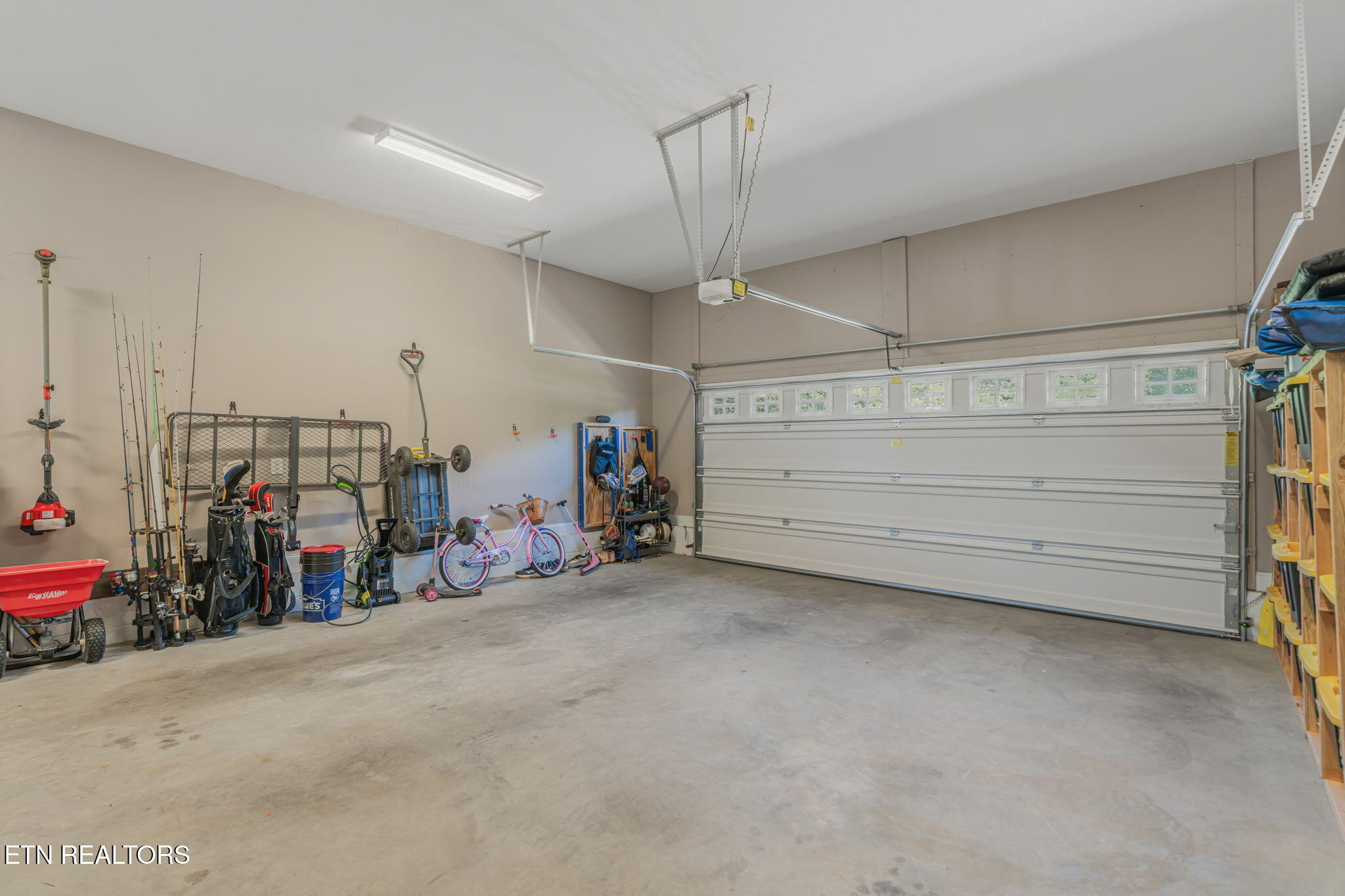 99 Fallberry Street Oak Ridge TN 37830