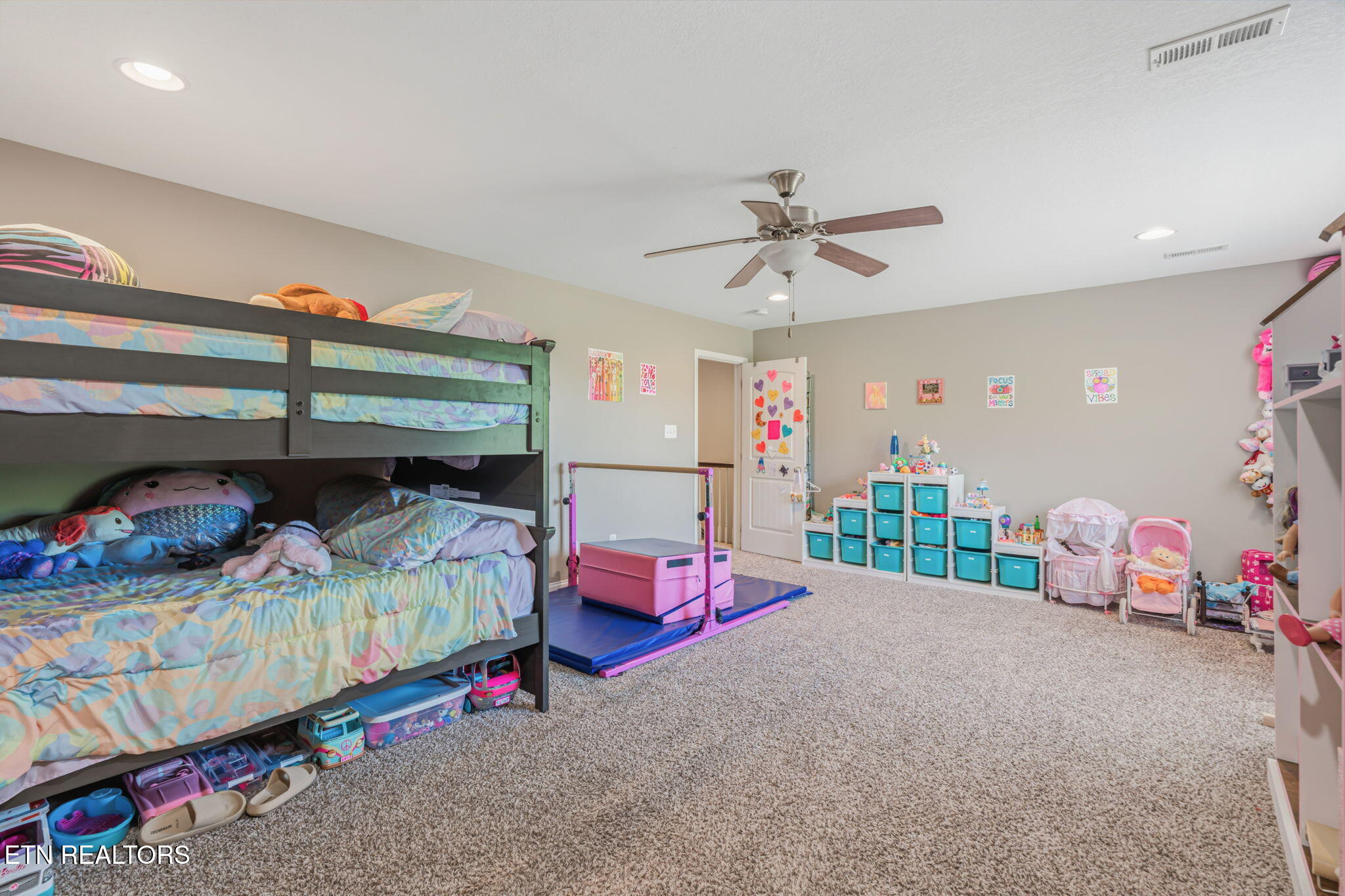 99 Fallberry Street Oak Ridge TN 37830