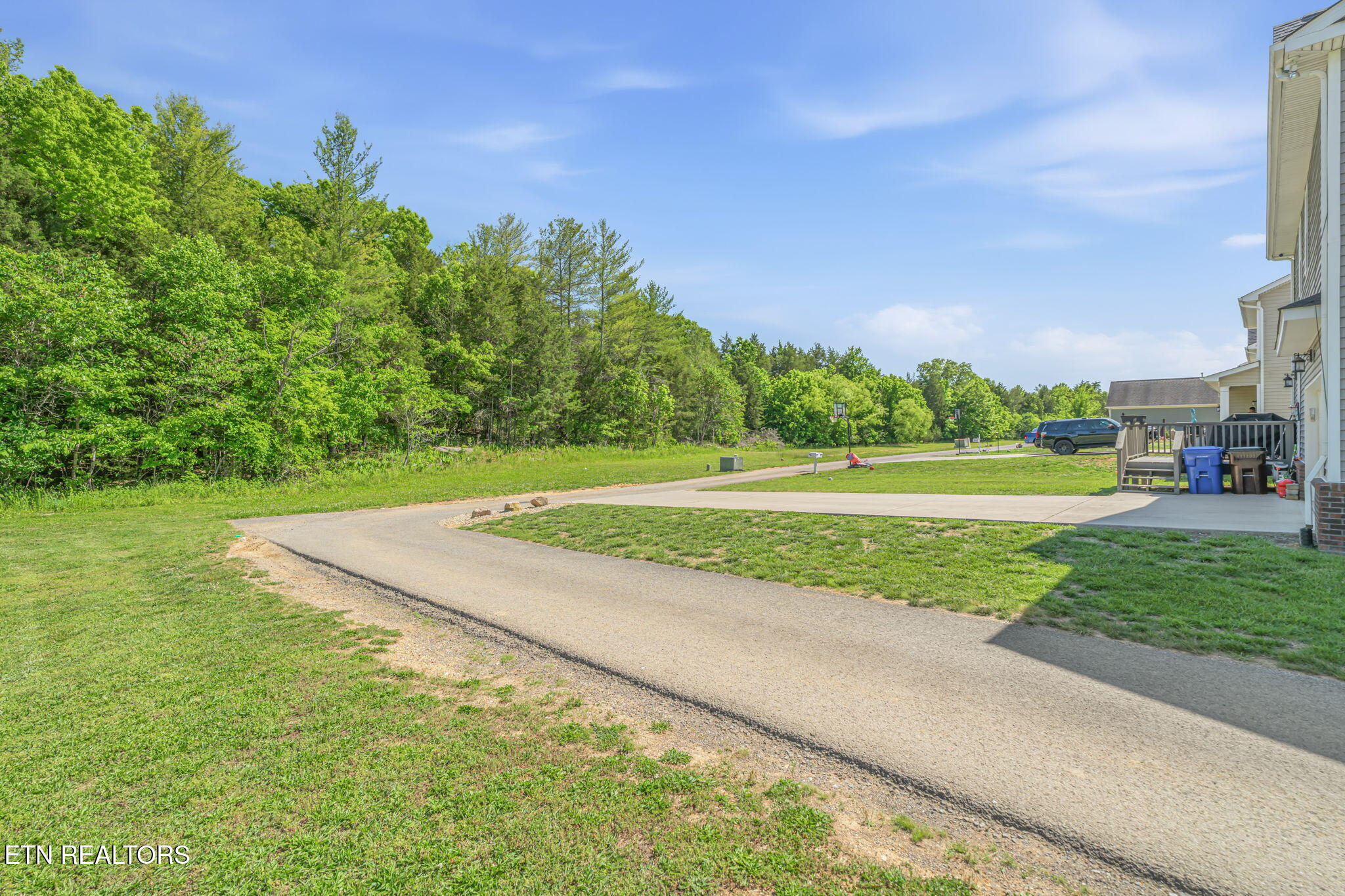 99 Fallberry Street Oak Ridge TN 37830