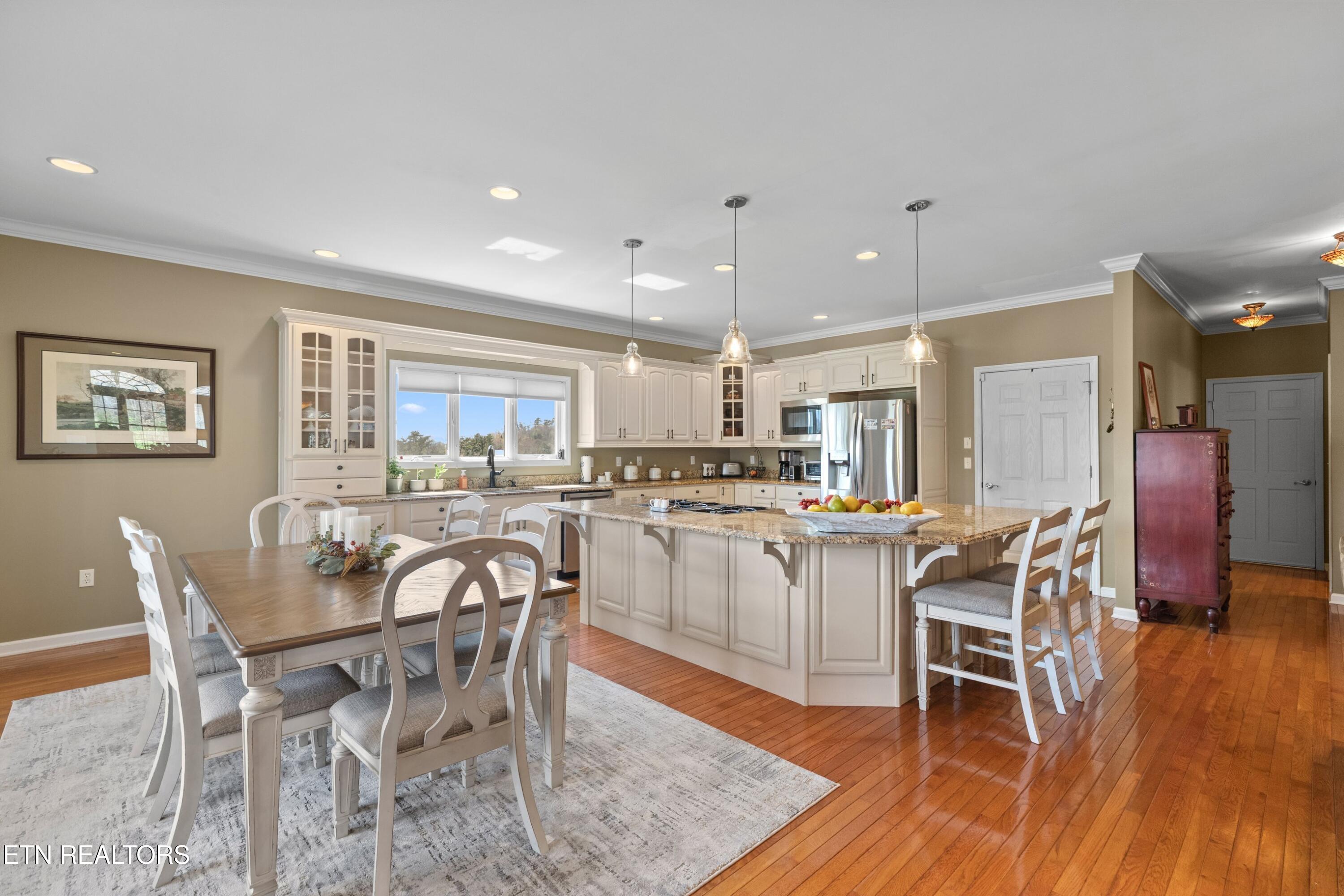 741 Cherokee Drive Dandridge TN 37725