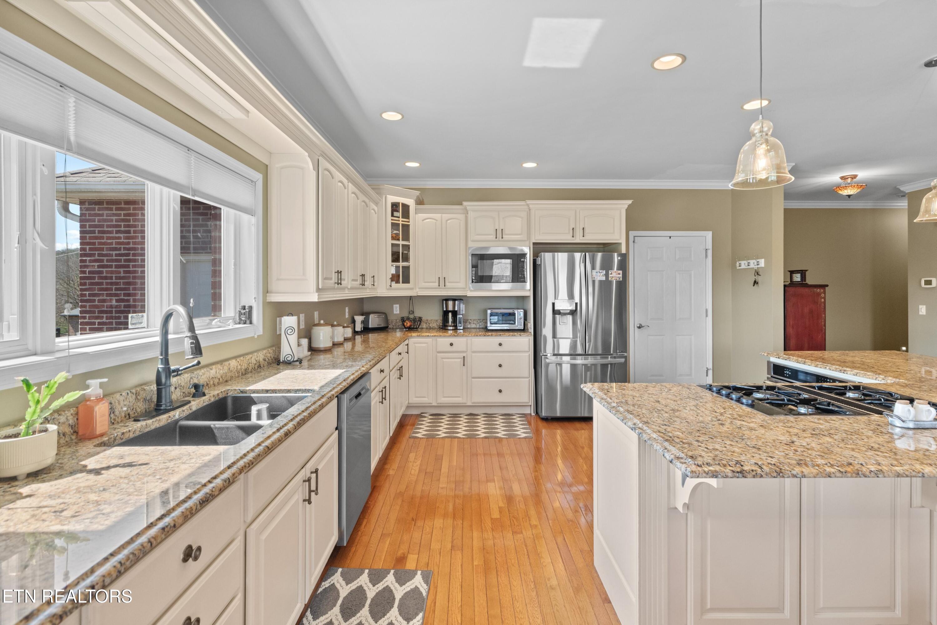 741 Cherokee Drive Dandridge TN 37725
