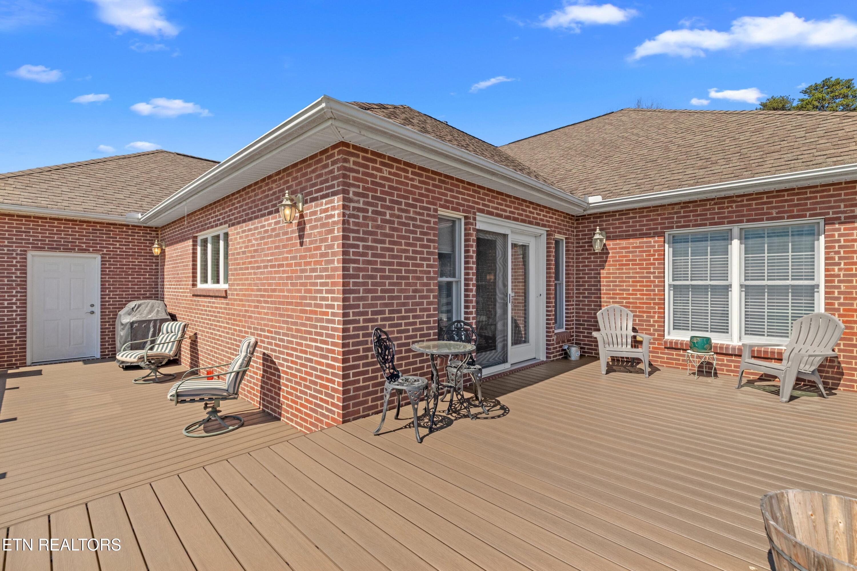 741 Cherokee Drive Dandridge TN 37725