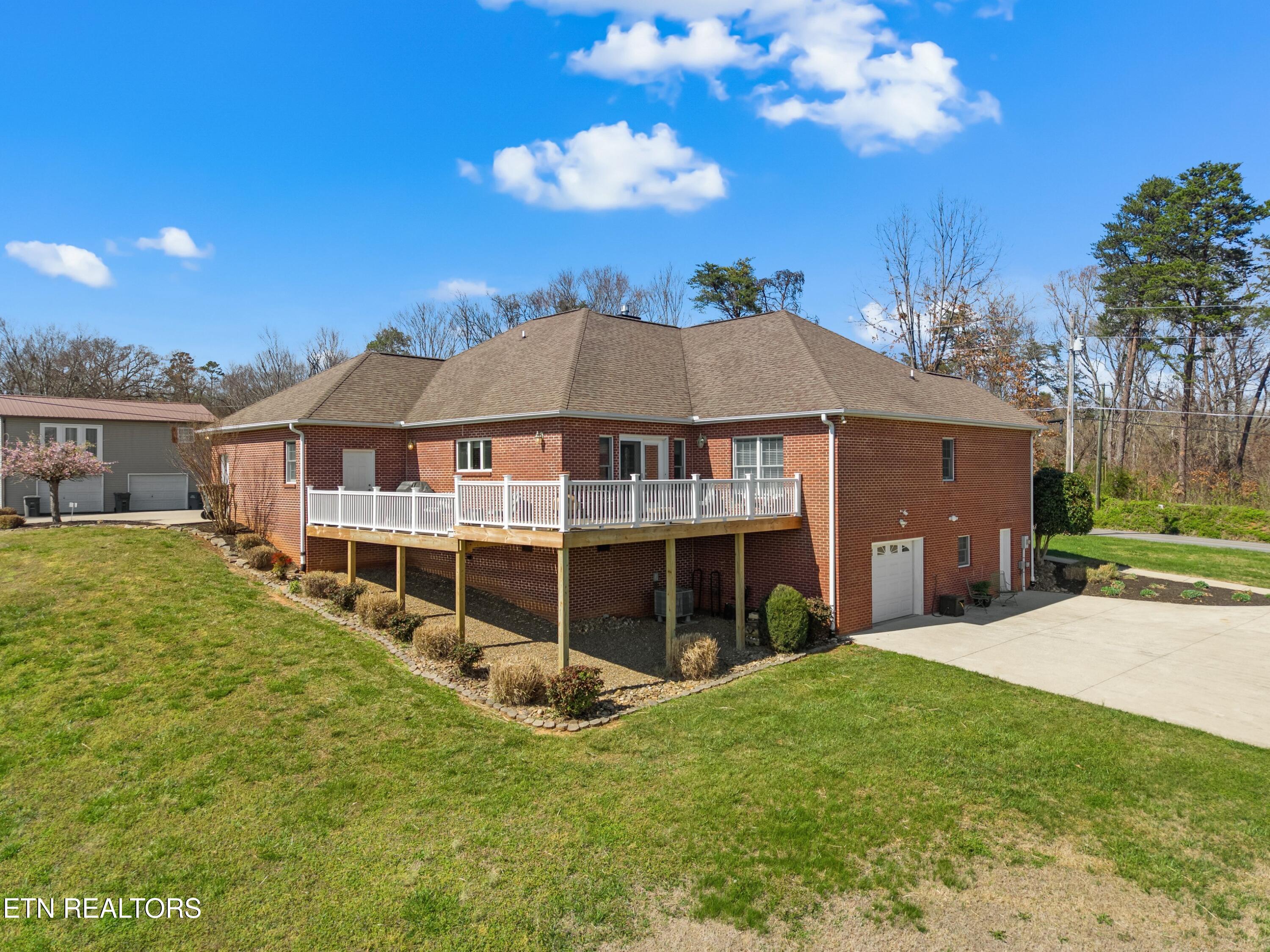 741 Cherokee Drive Dandridge TN 37725
