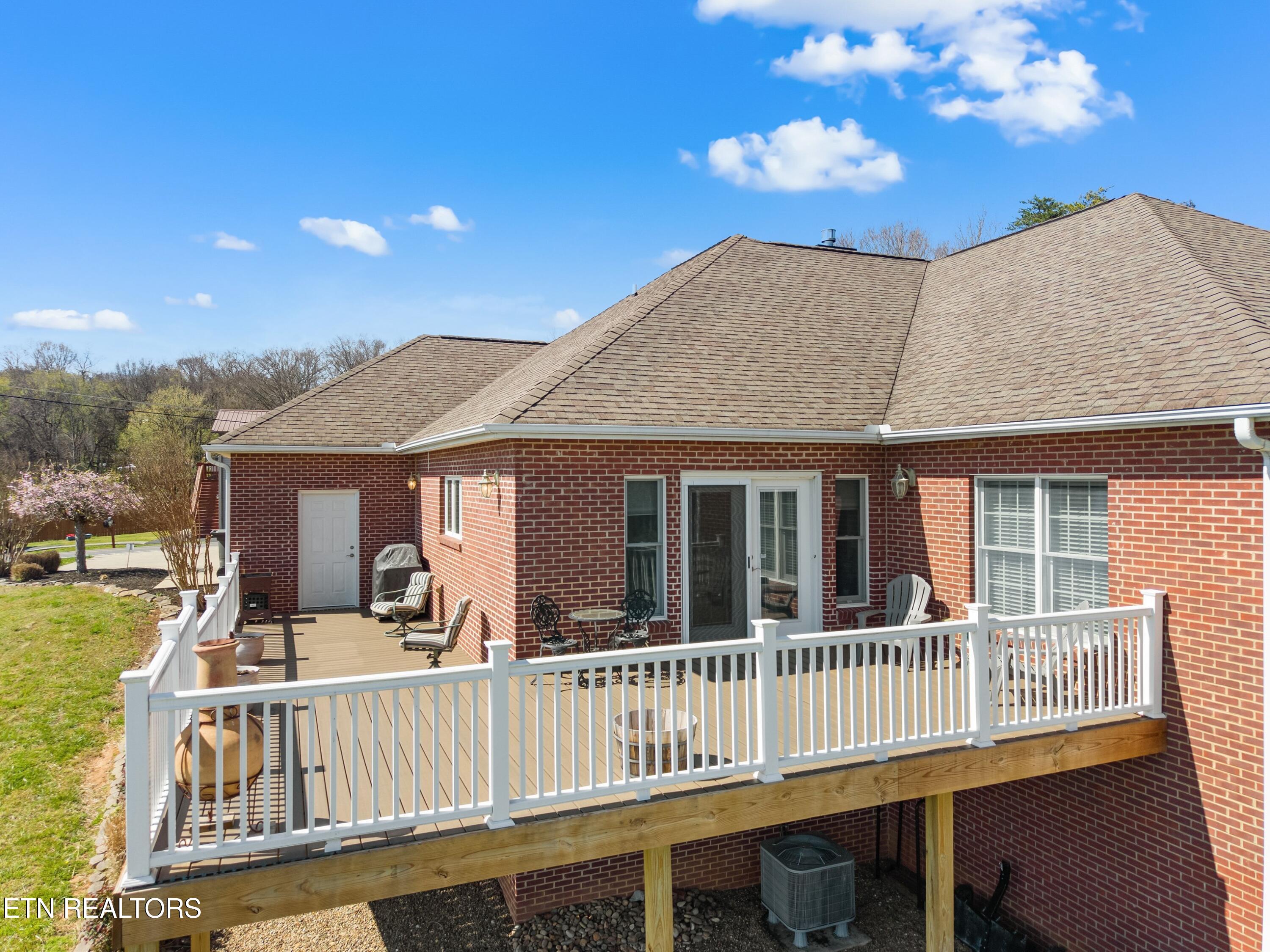 741 Cherokee Drive Dandridge TN 37725