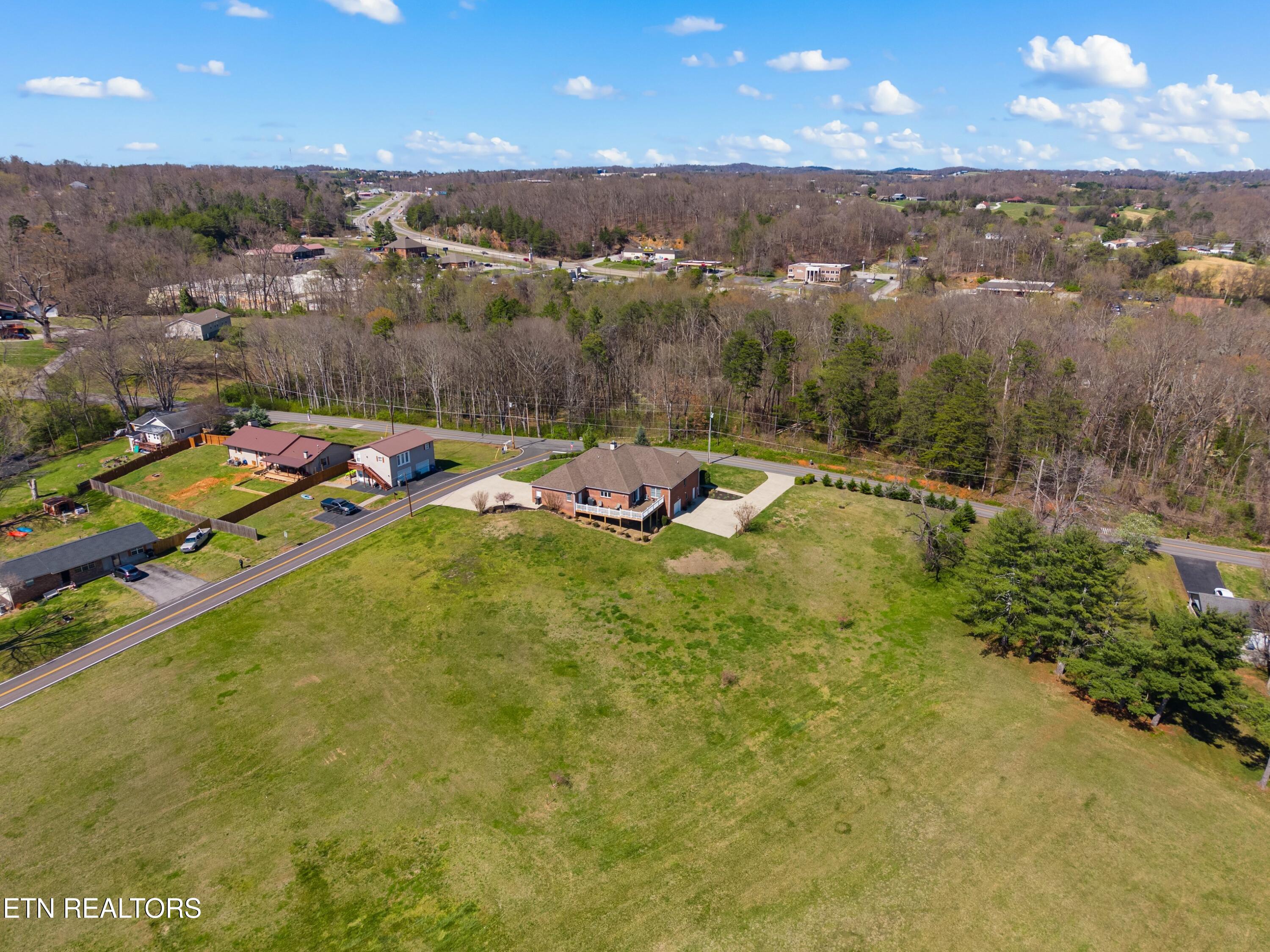 741 Cherokee Drive Dandridge TN 37725