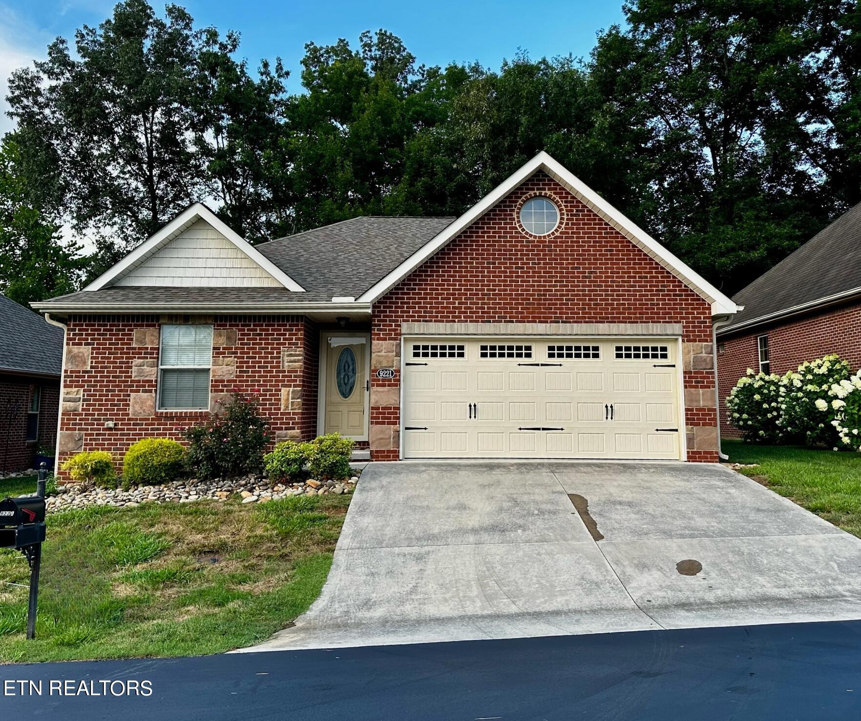 9221 Dragonfly Way Strawberry Plains TN 37871
