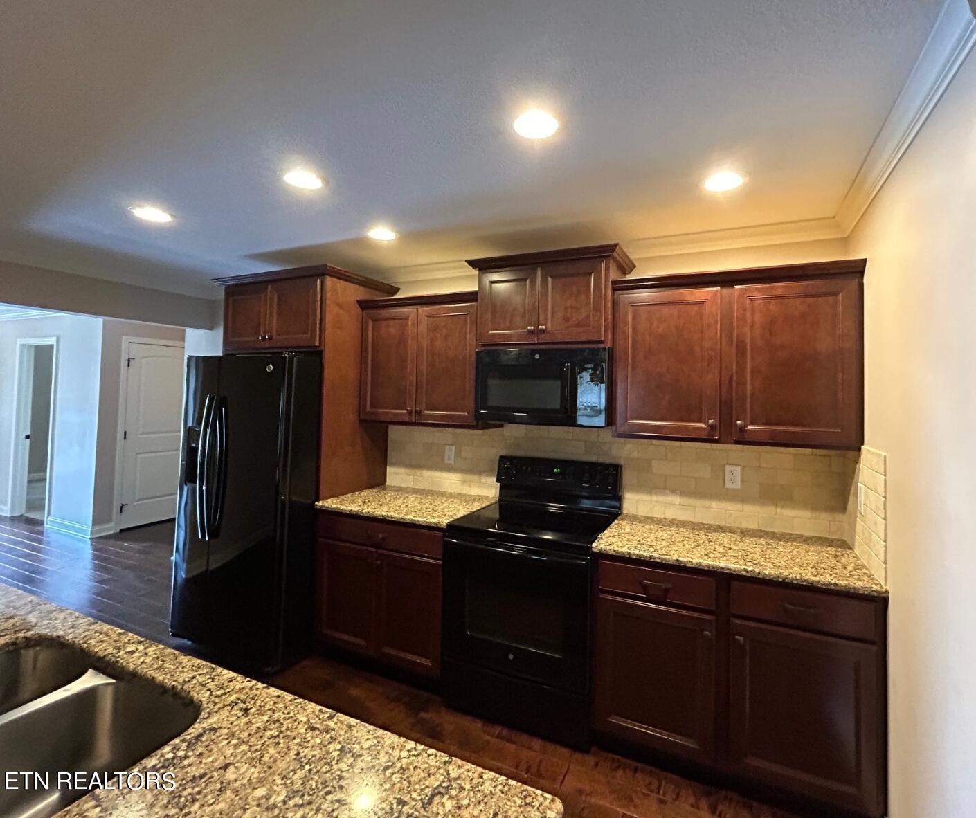 9221 Dragonfly Way Strawberry Plains TN 37871