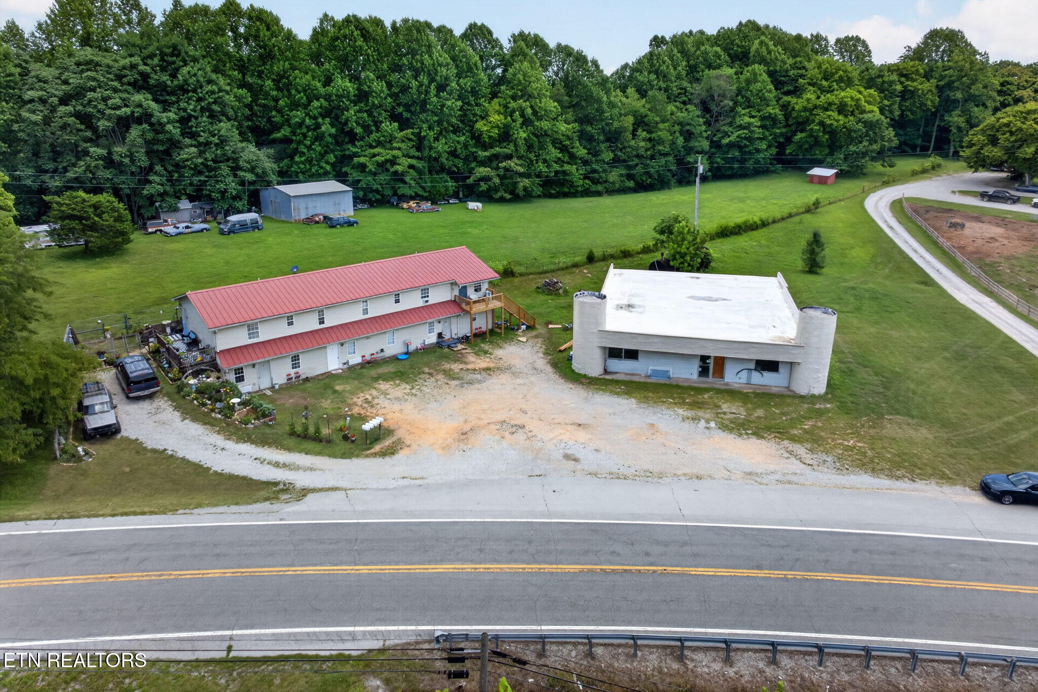 11279 Nashville Highway Baxter TN 38544