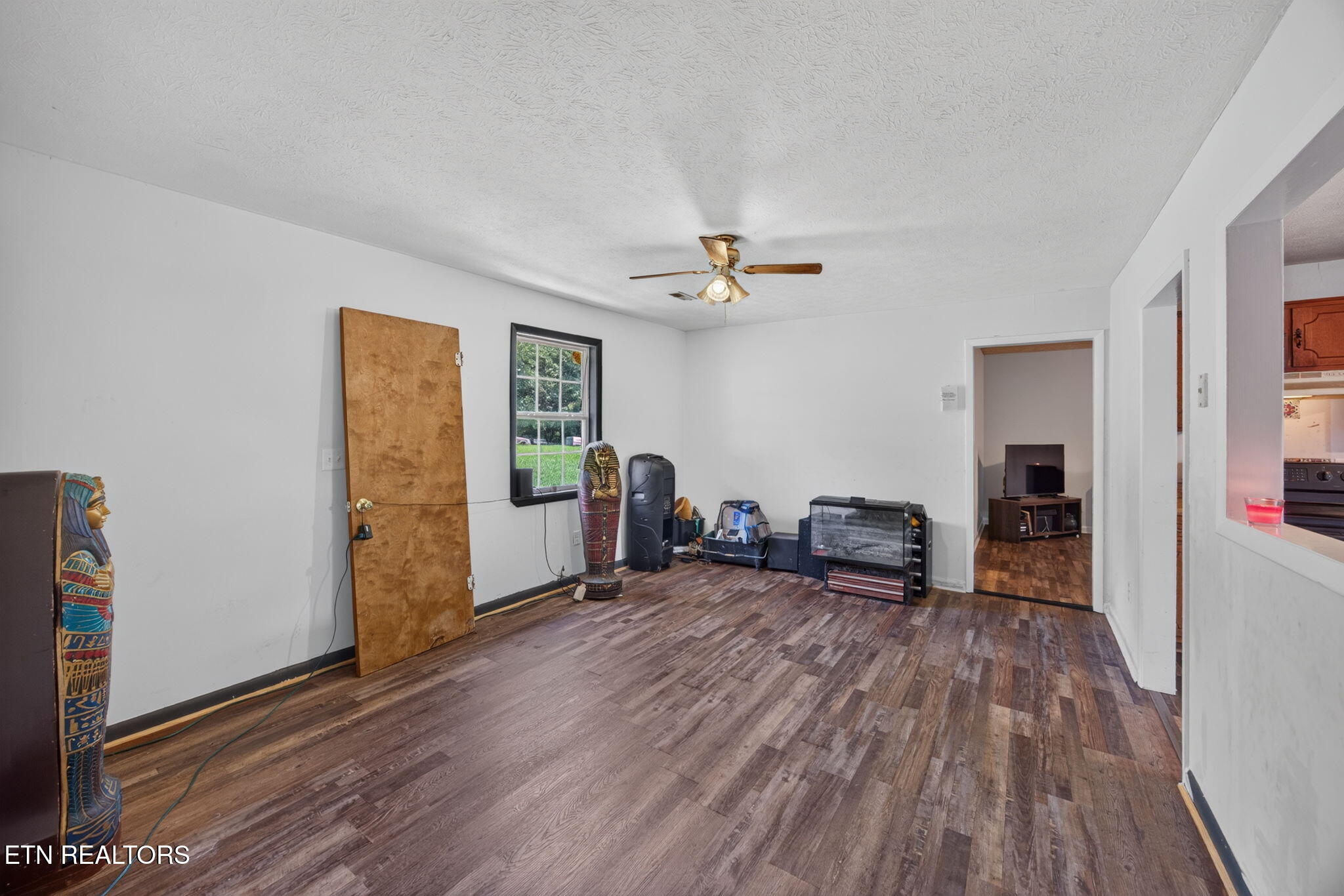11279 Nashville Highway Baxter TN 38544