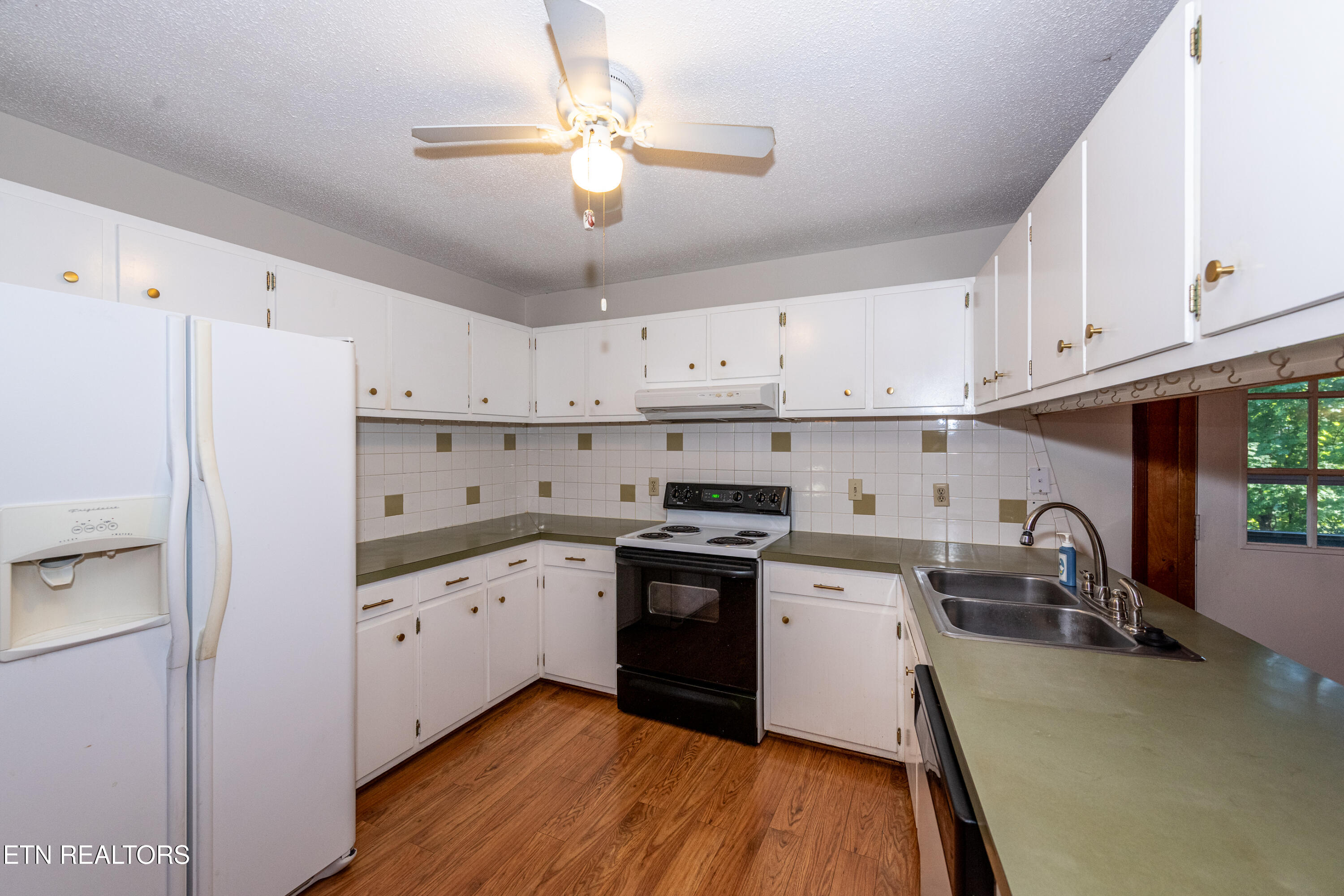 406 Montvale Station Road Maryville TN 37803