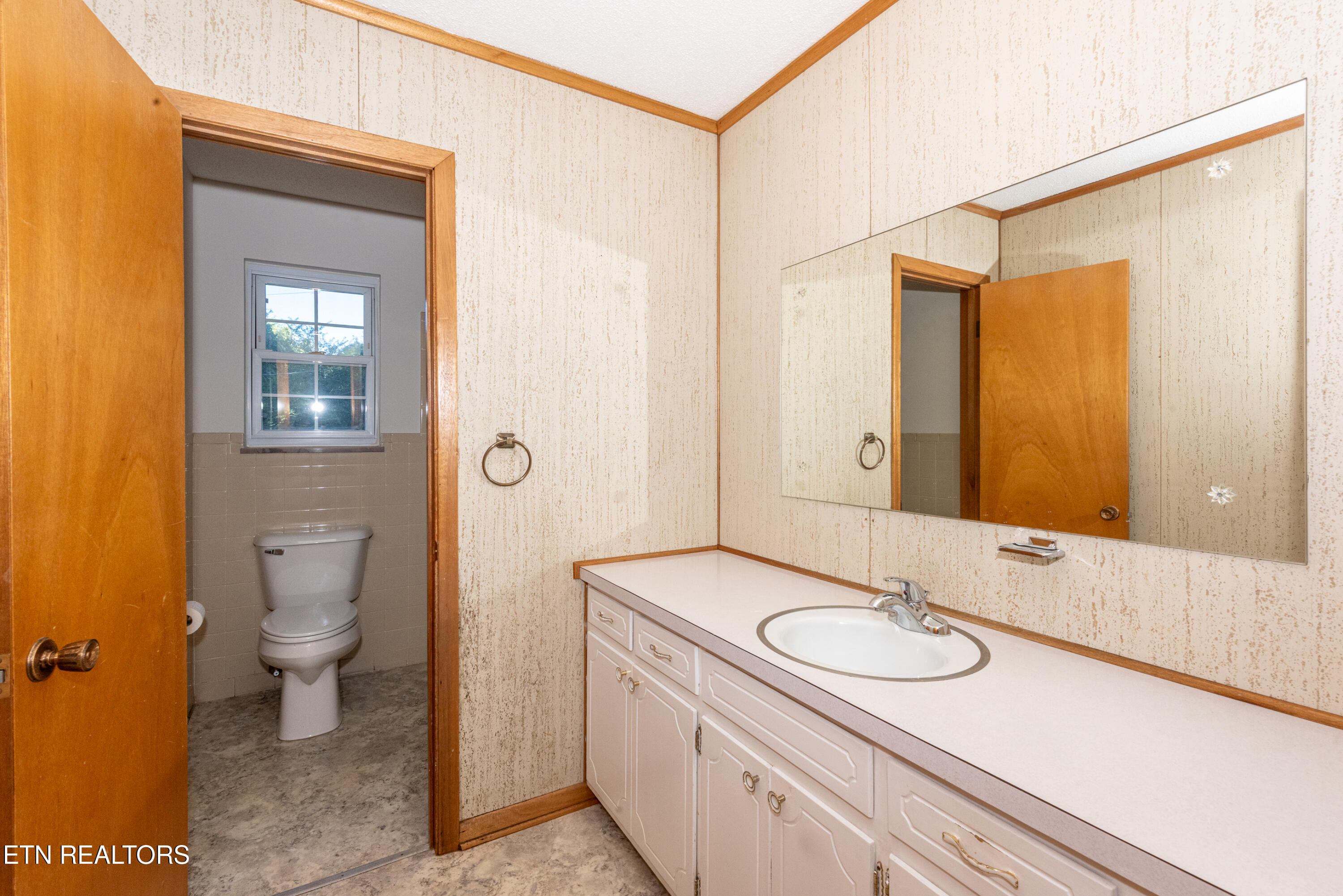 406 Montvale Station Road Maryville TN 37803