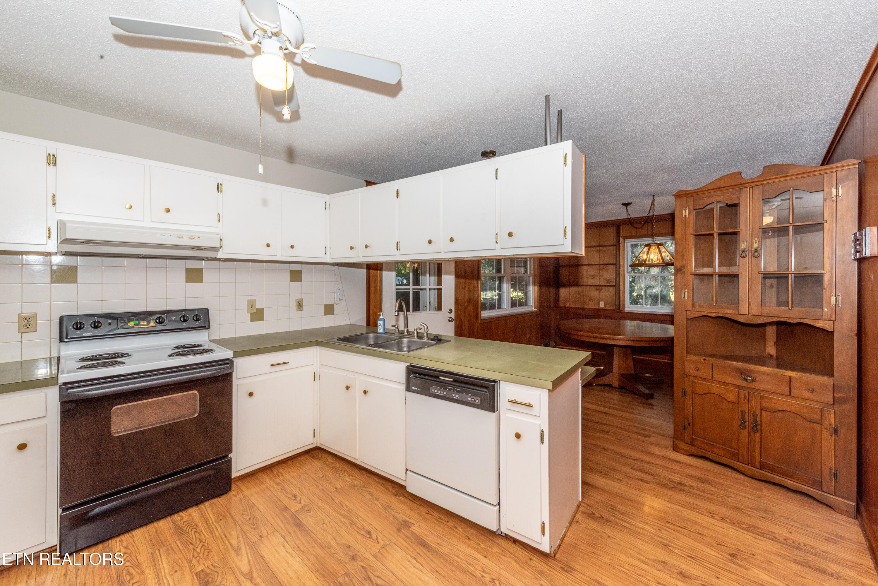 406 Montvale Station Road Maryville TN 37803
