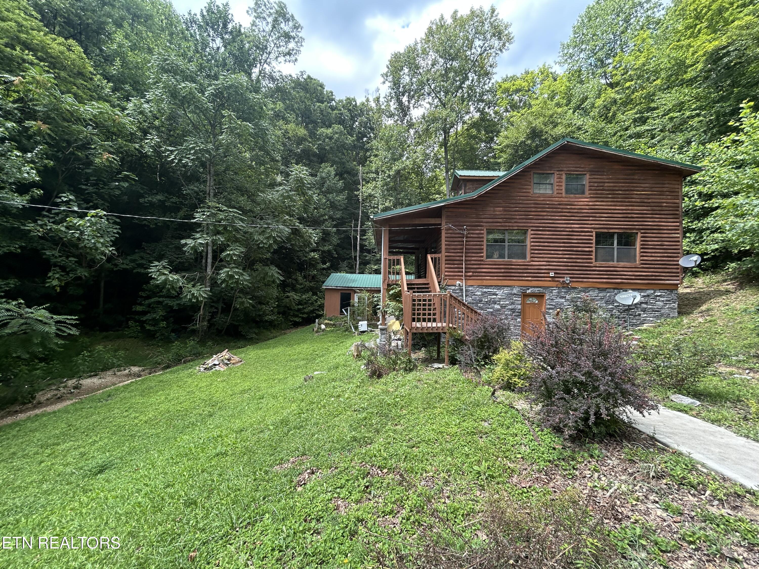 141 Dillon Lane Caryville TN 37714