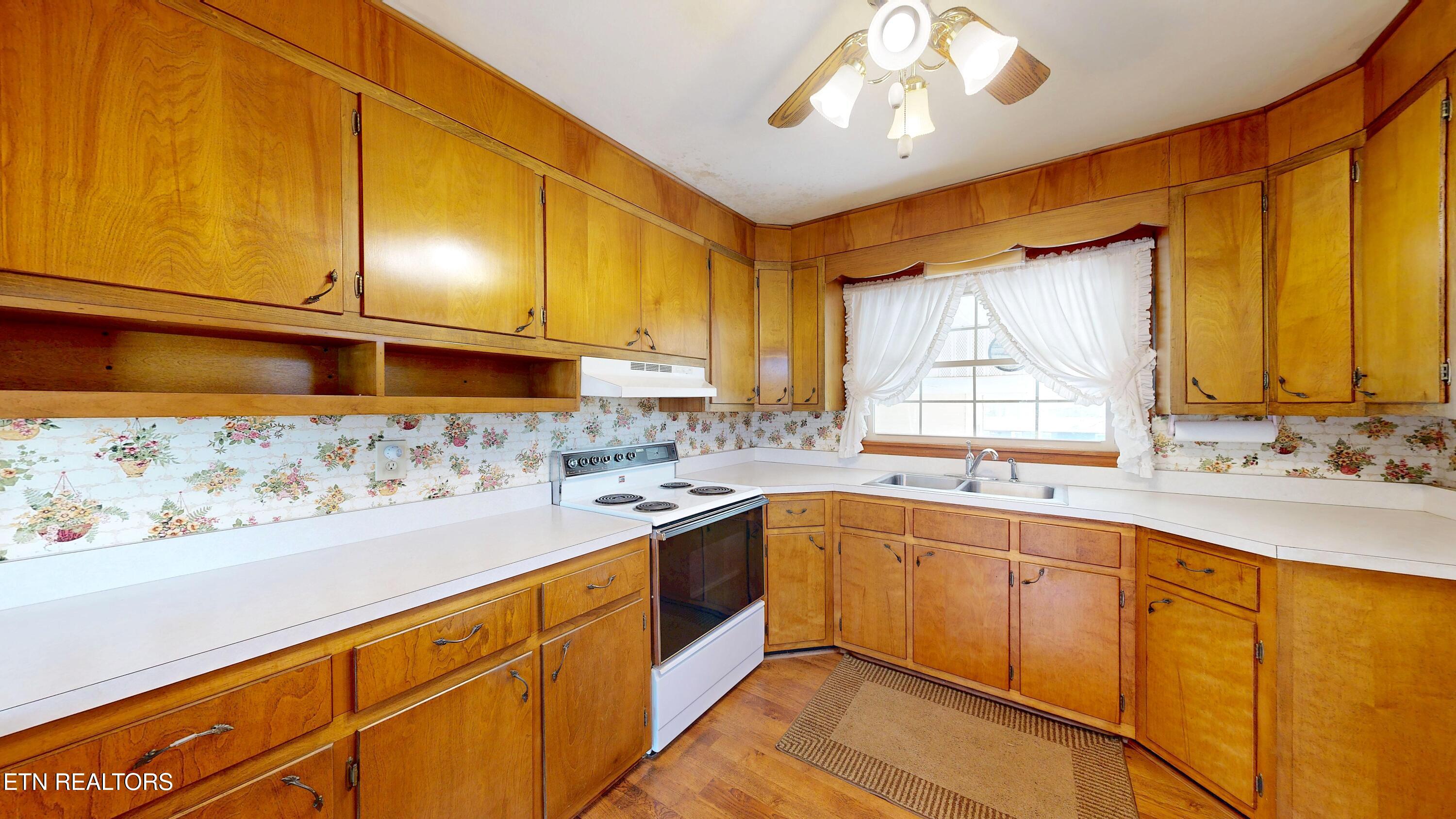 723 Old Highway 68 Sweetwater TN 37874