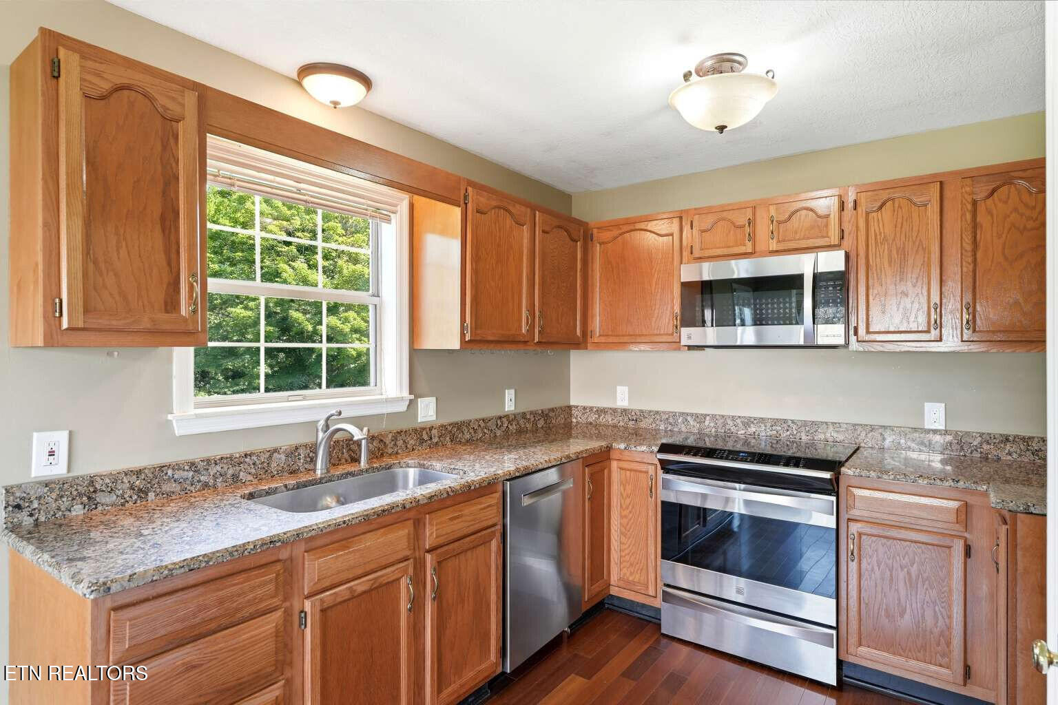 308 Silo Drive Lenoir City TN 37772