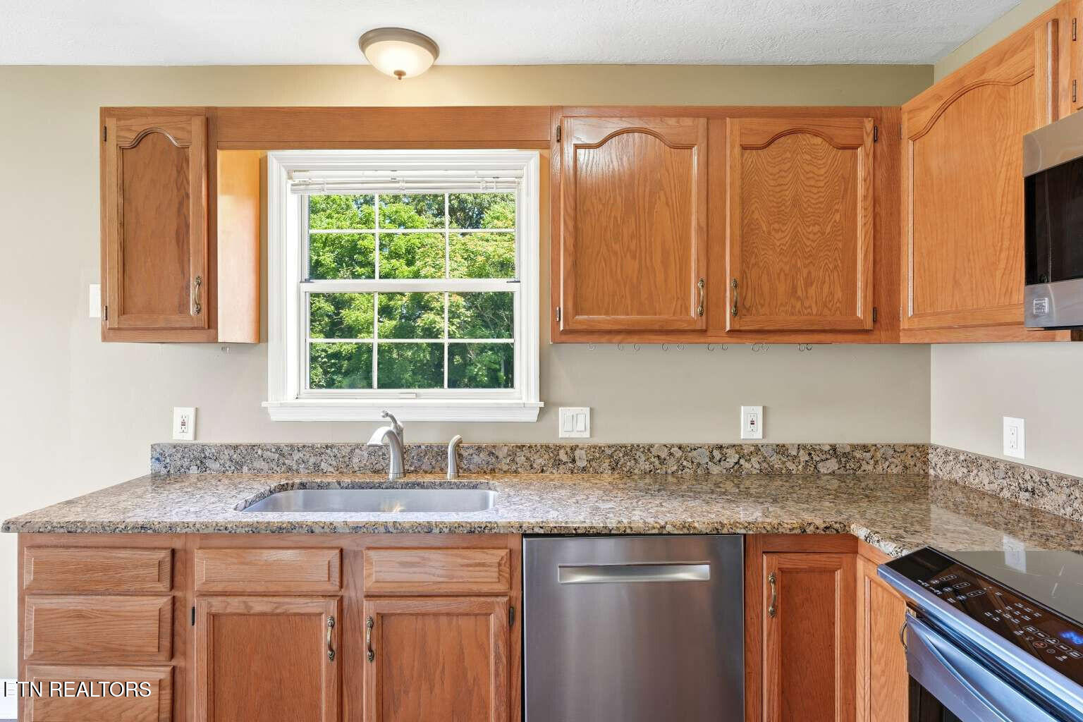 308 Silo Drive Lenoir City TN 37772