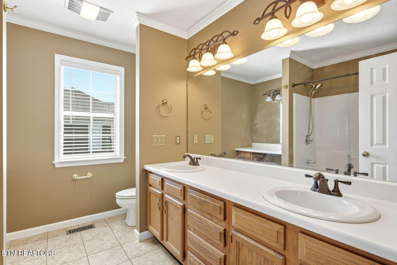 308 Silo Drive Lenoir City TN 37772