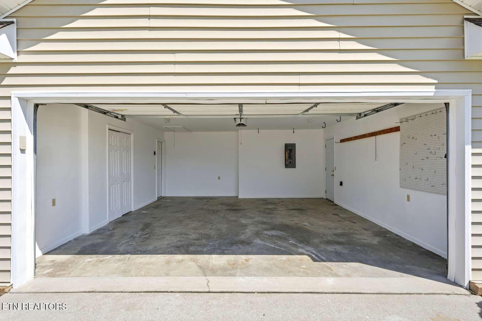 308 Silo Drive Lenoir City TN 37772