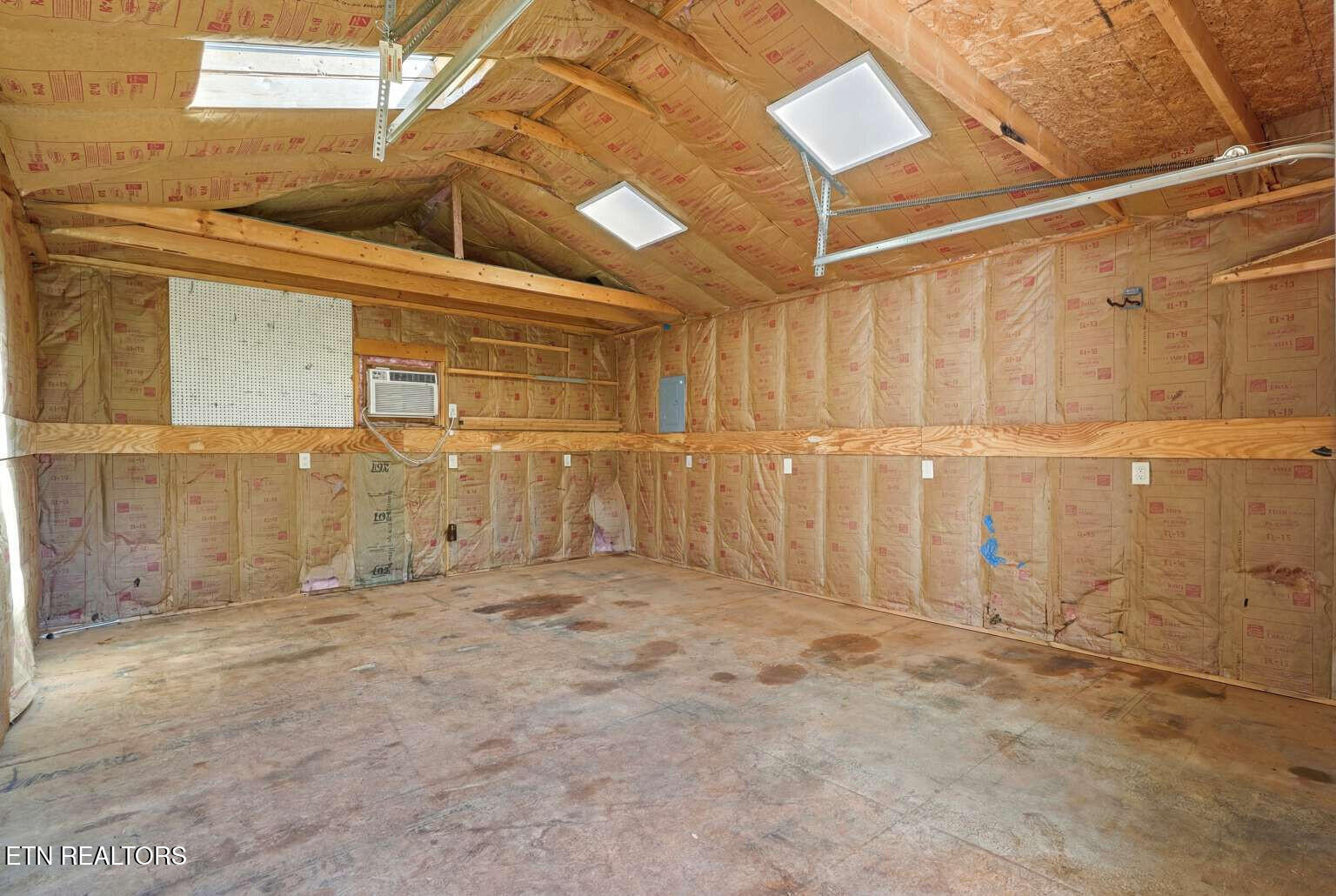 308 Silo Drive Lenoir City TN 37772