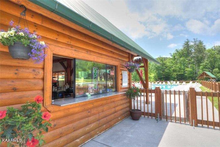 4228 Wears Valley Road Sevierville TN 37862