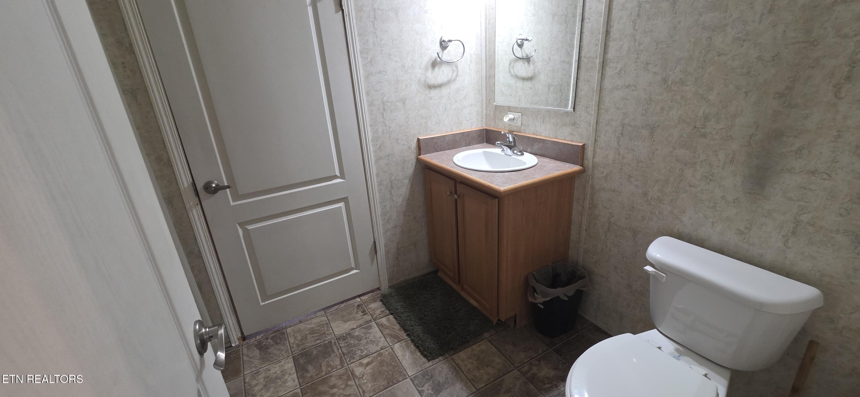 236 Loggers Lane Clinton TN 37716