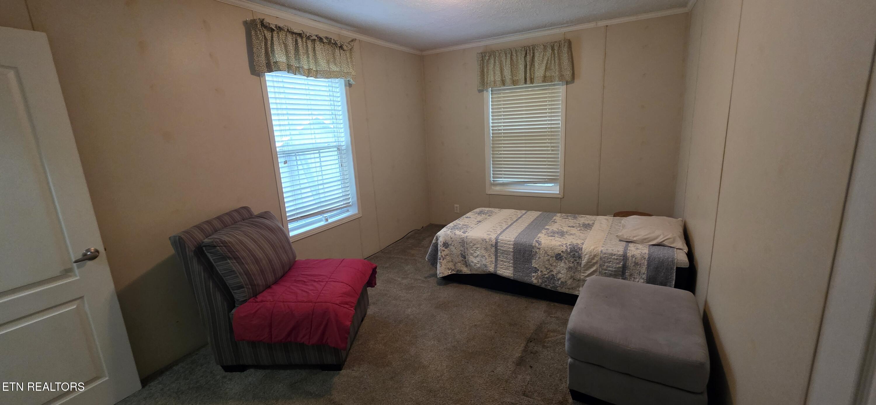 236 Loggers Lane Clinton TN 37716