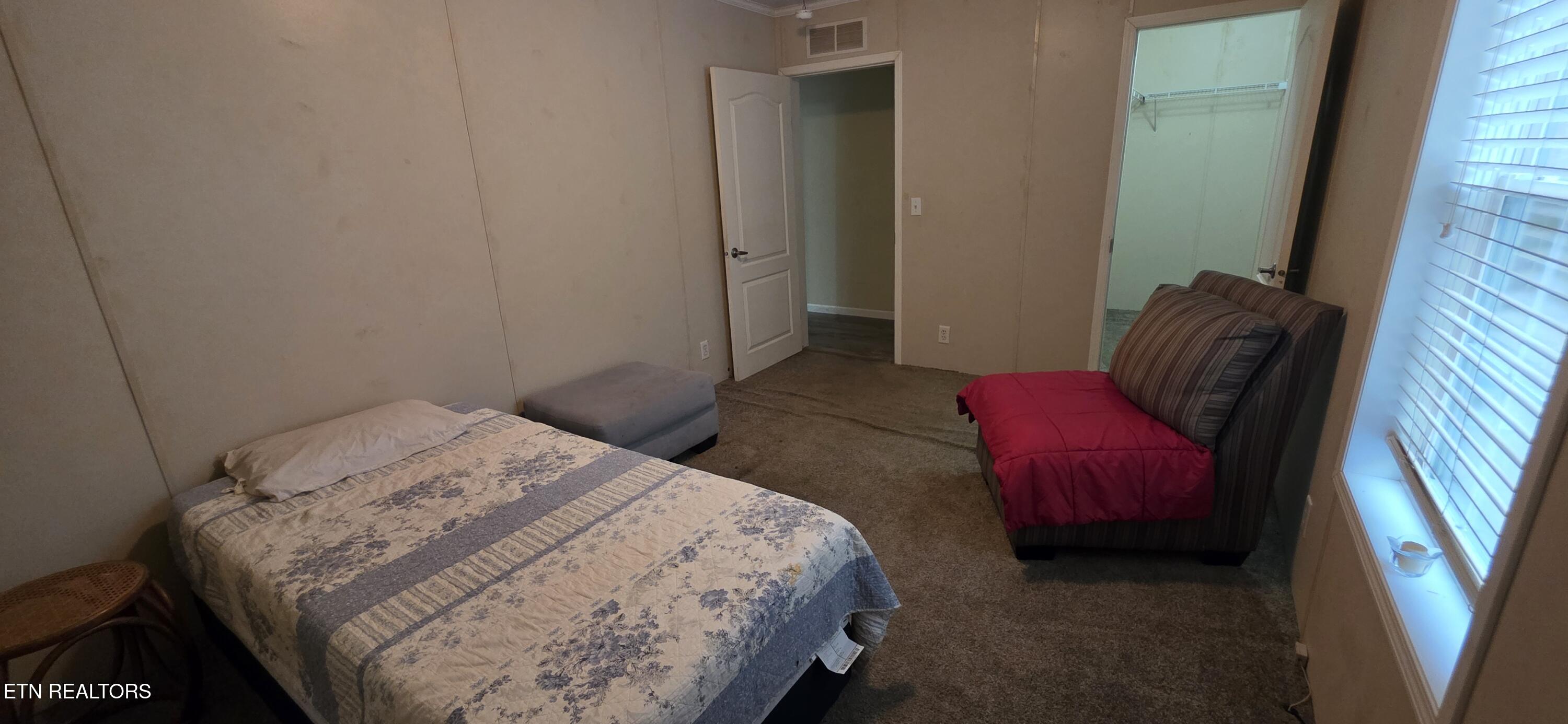 236 Loggers Lane Clinton TN 37716