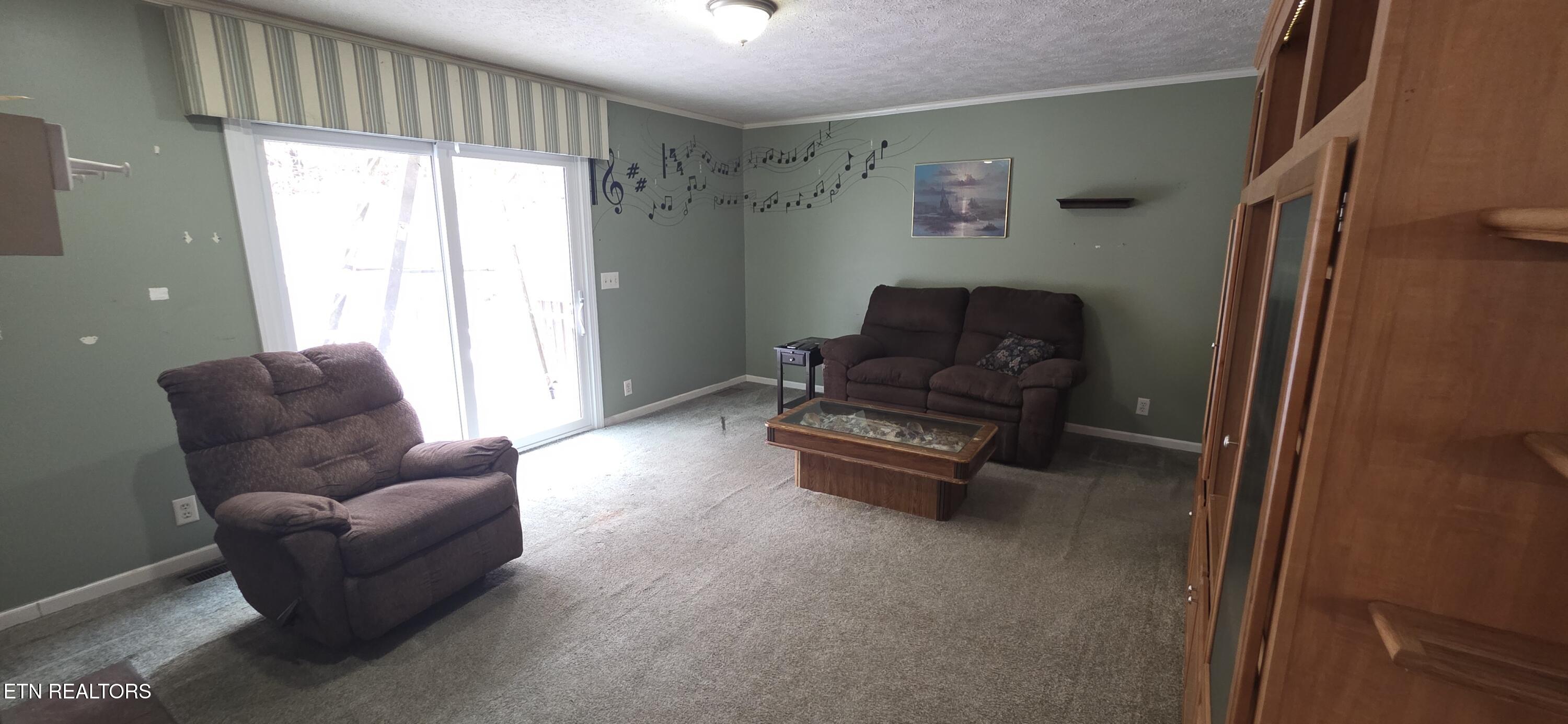 236 Loggers Lane Clinton TN 37716