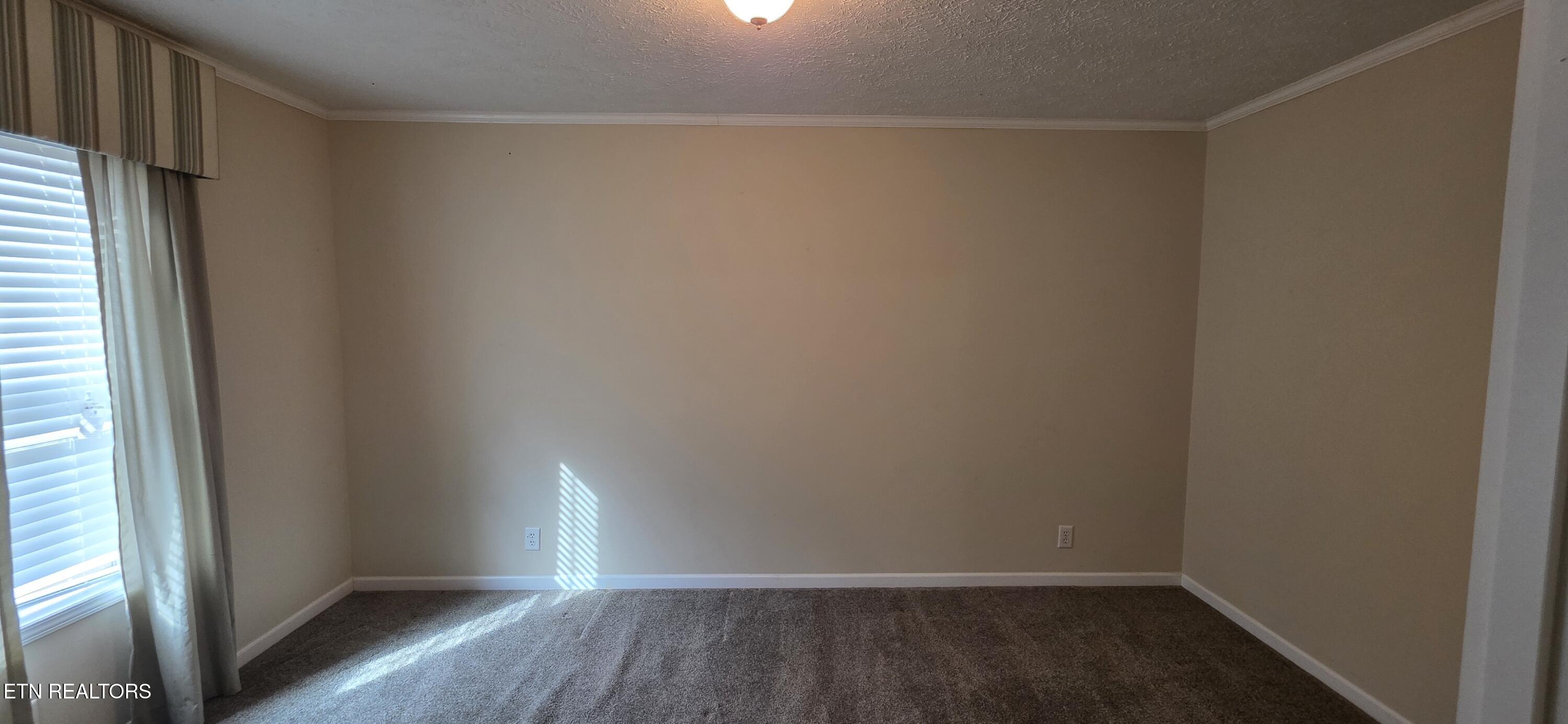 236 Loggers Lane Clinton TN 37716