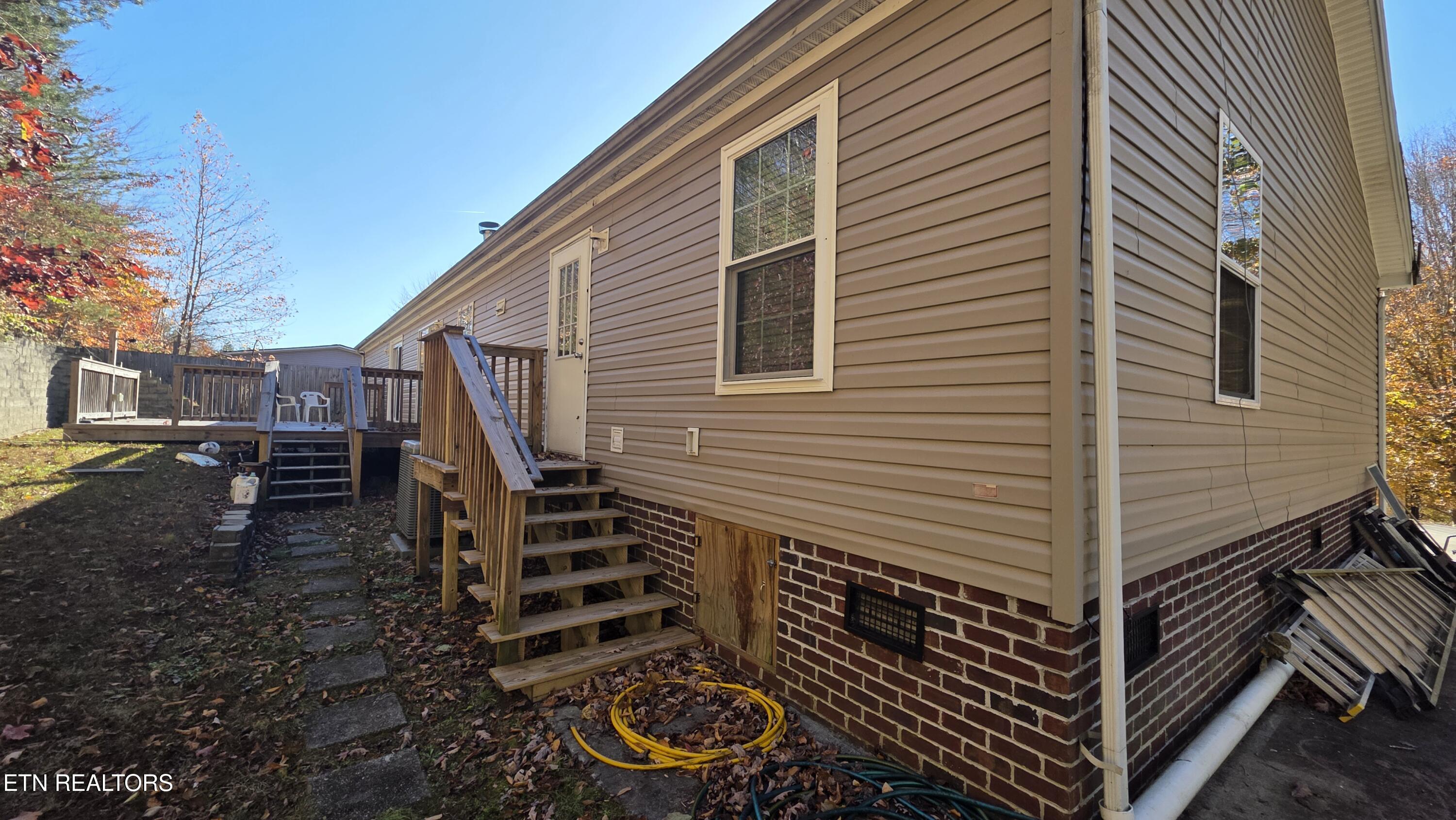 236 Loggers Lane Clinton TN 37716