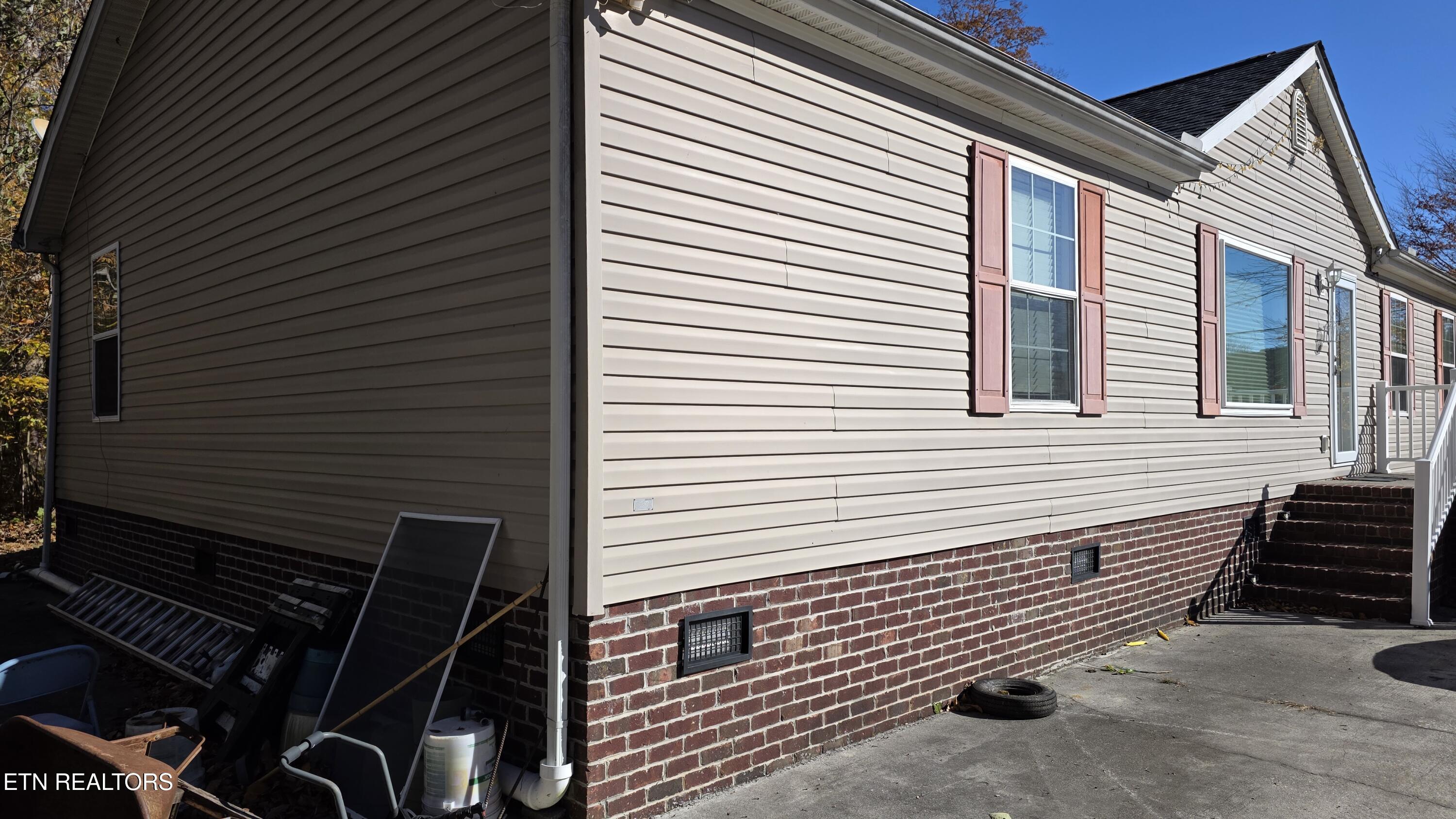 236 Loggers Lane Clinton TN 37716