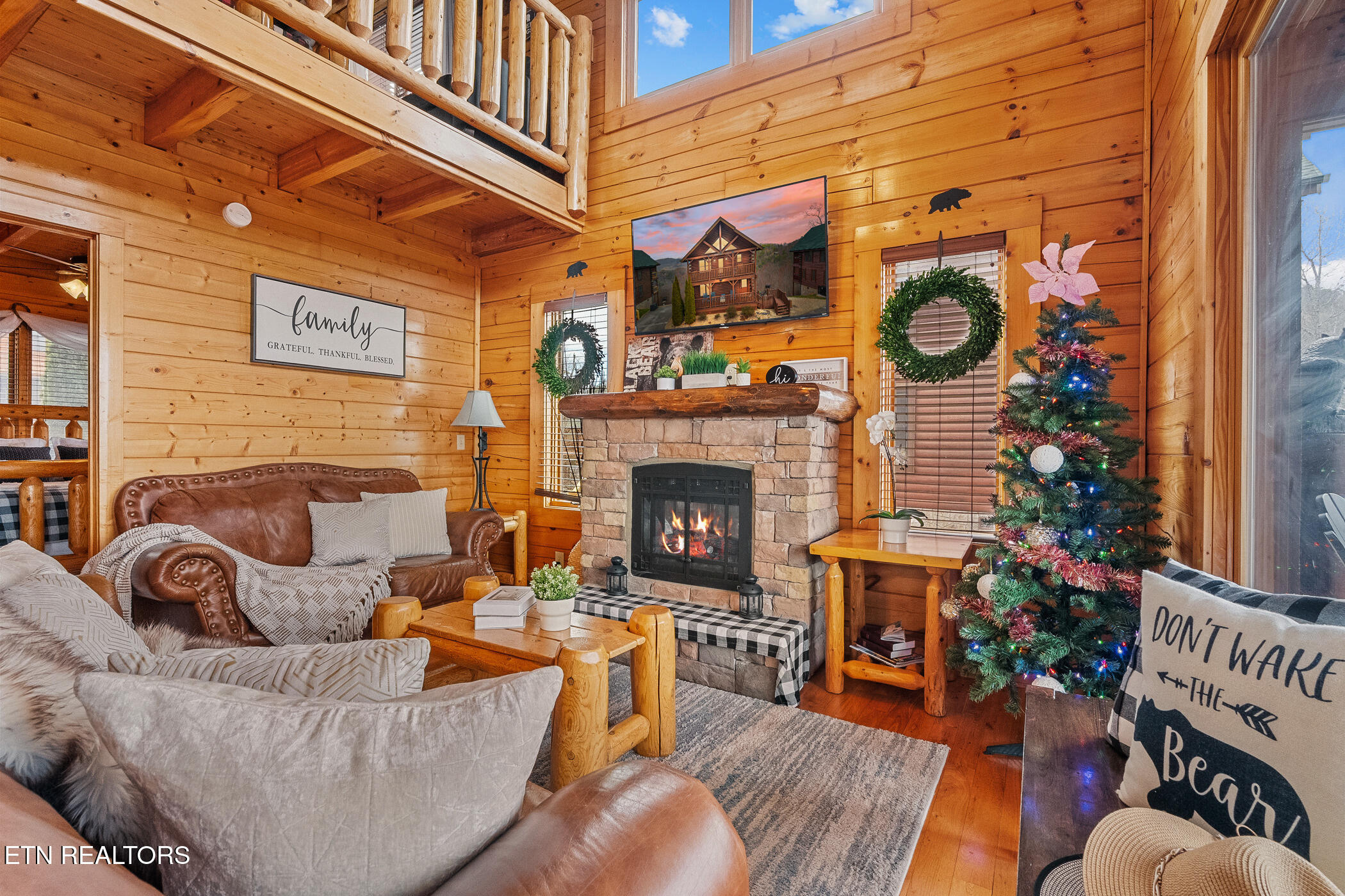 2815 White Oak Ridge Lane Sevierville TN 37862