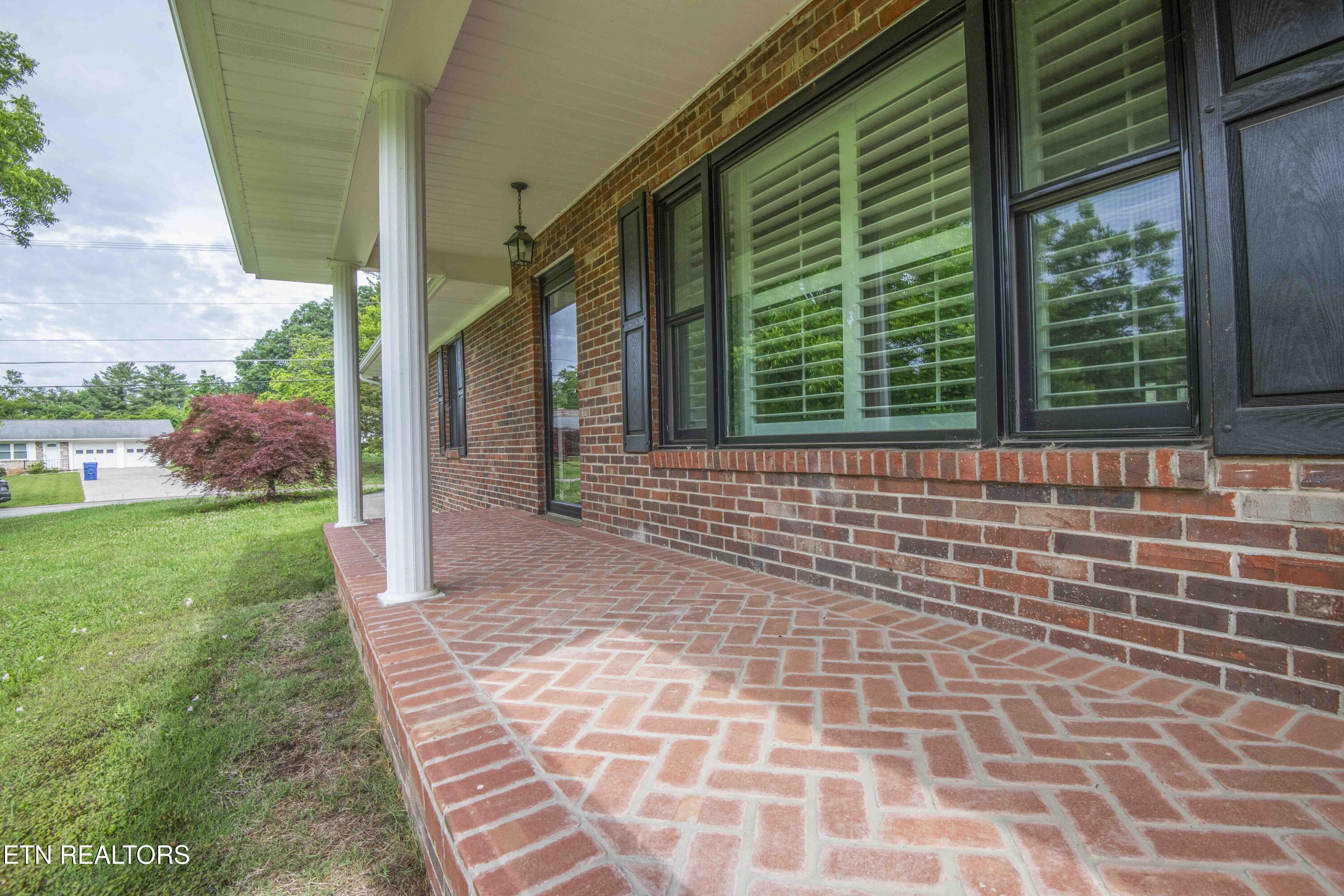 2440 Vincinda Circle Knoxville TN 37924