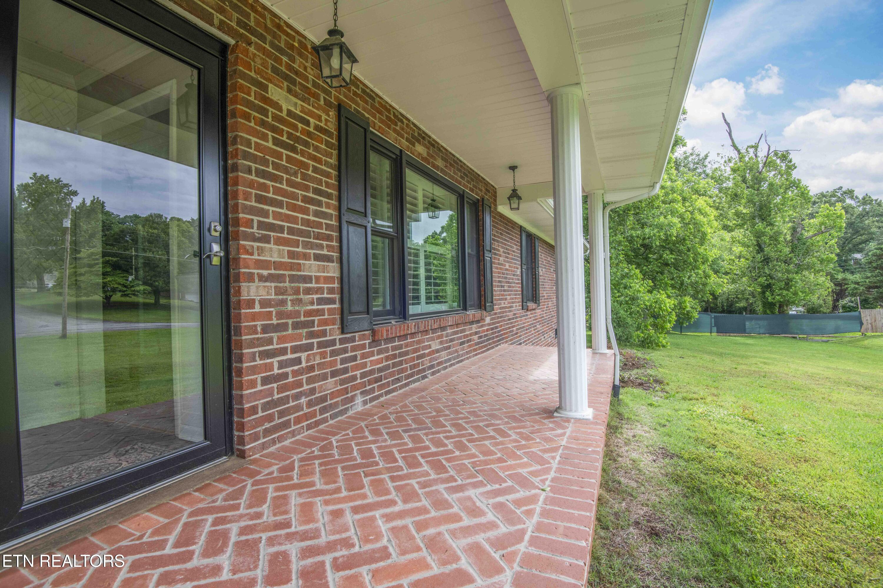 2440 Vincinda Circle Knoxville TN 37924