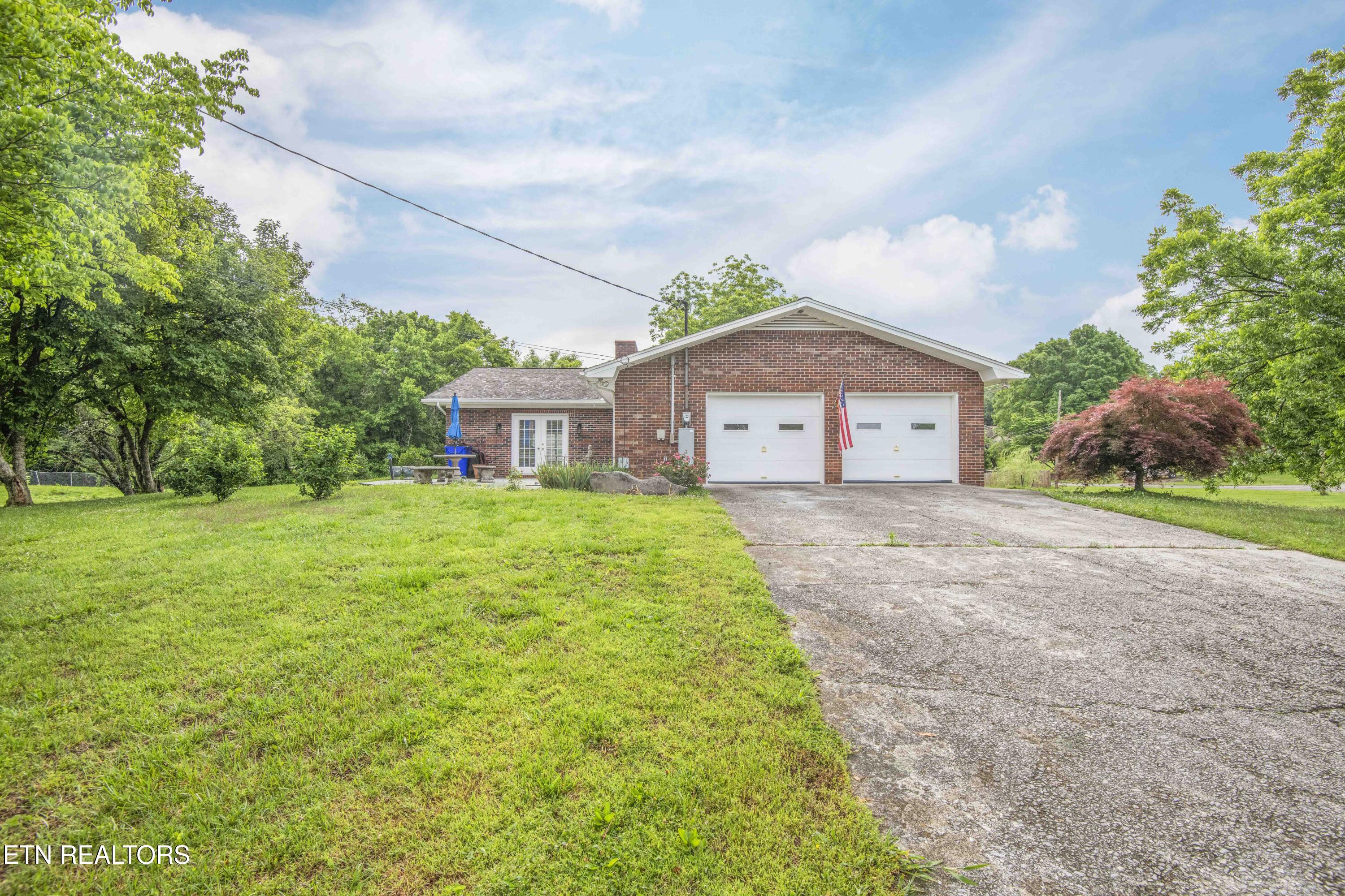 2440 Vincinda Circle Knoxville TN 37924