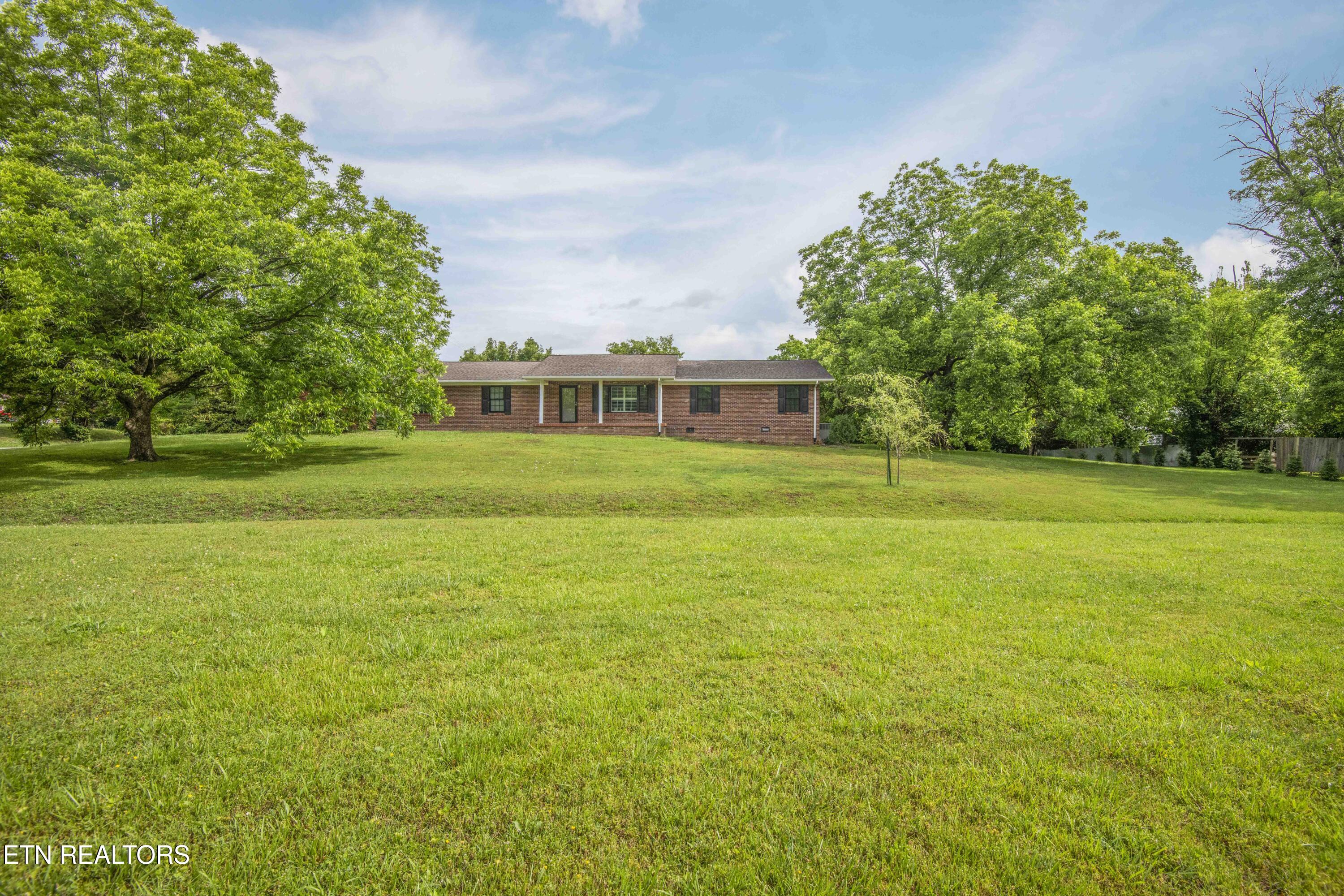 2440 Vincinda Circle Knoxville TN 37924