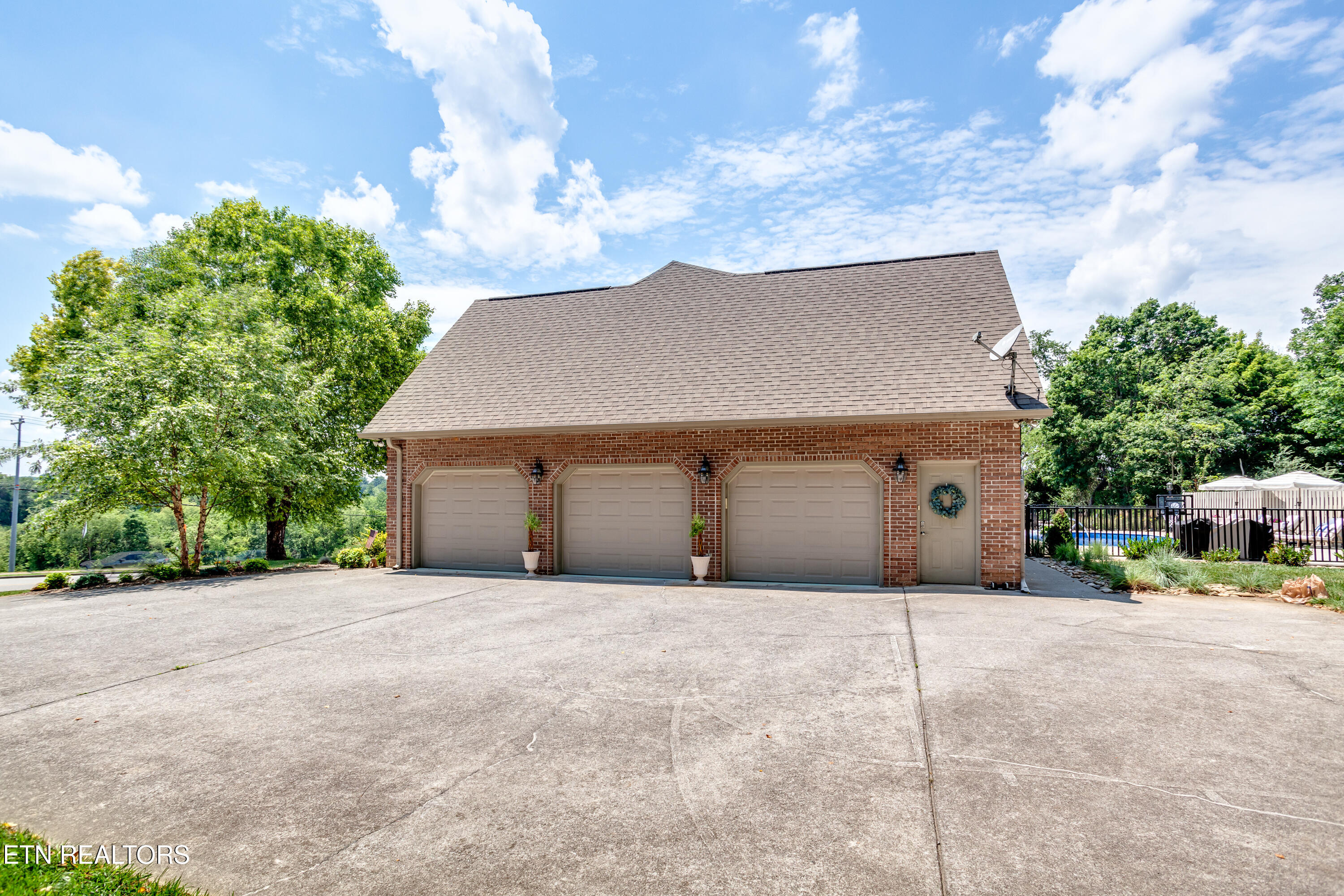 1980 Carpenters Grade Road Maryville TN 37803