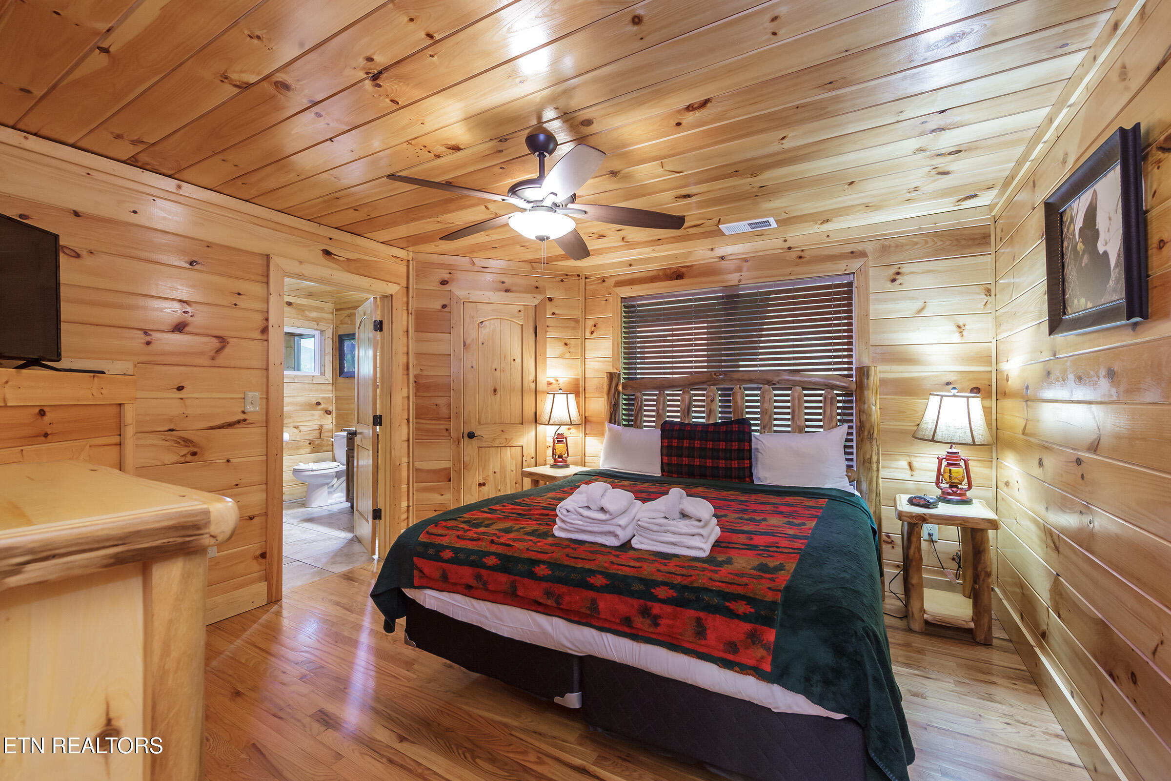 714 Mountain Stream Way Gatlinburg TN 37738