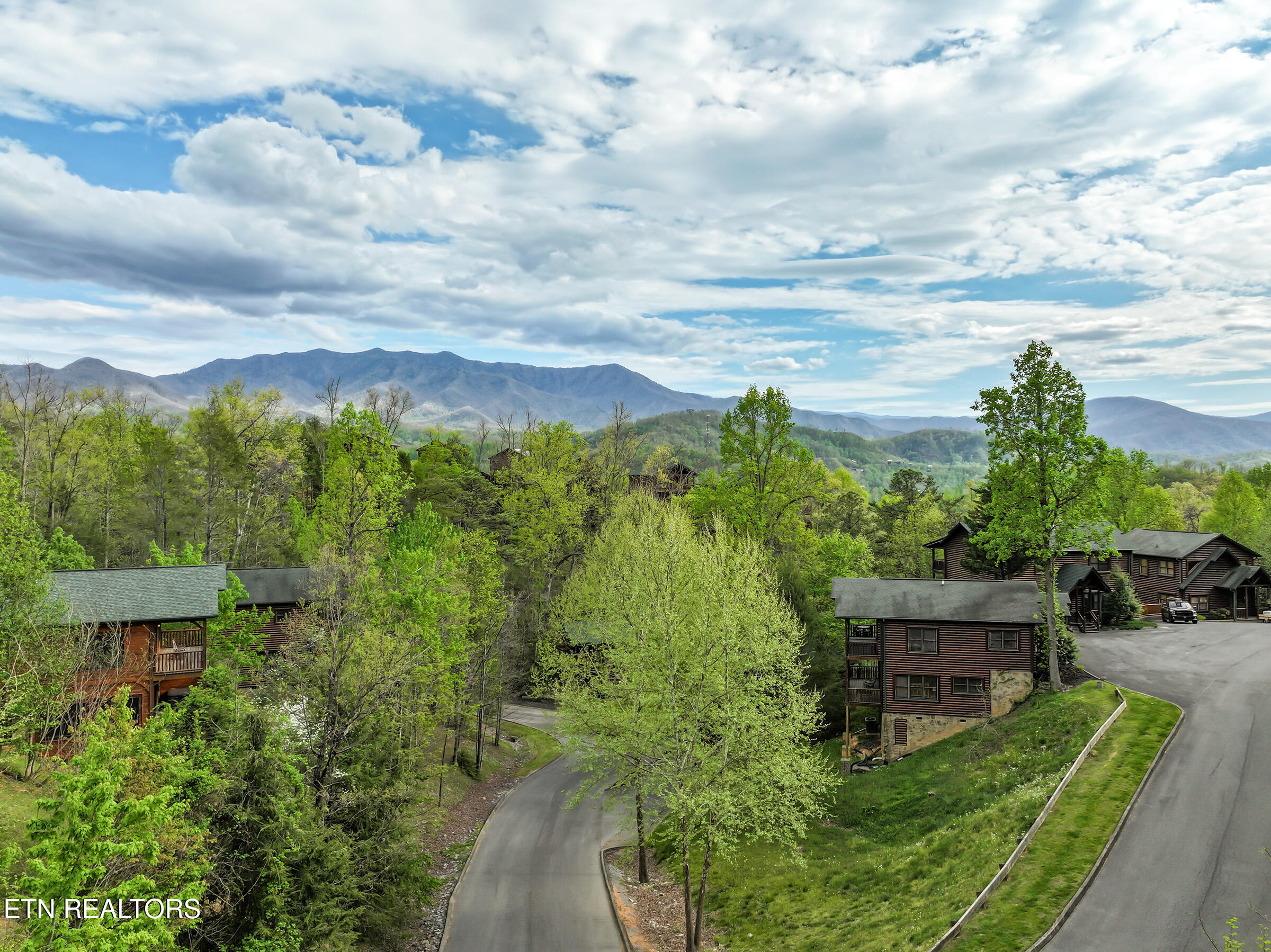 714 Mountain Stream Way Gatlinburg TN 37738