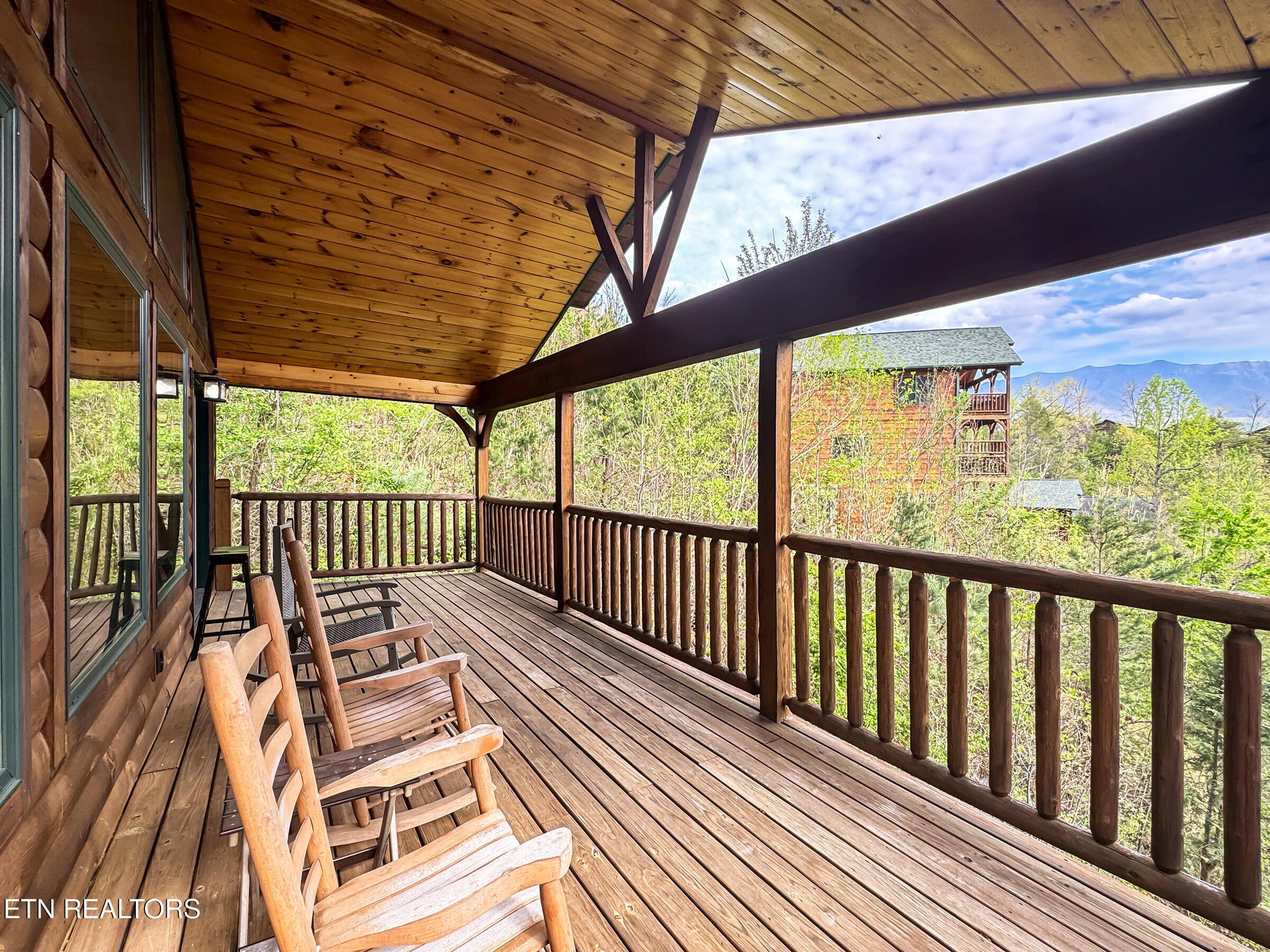 714 Mountain Stream Way Gatlinburg TN 37738