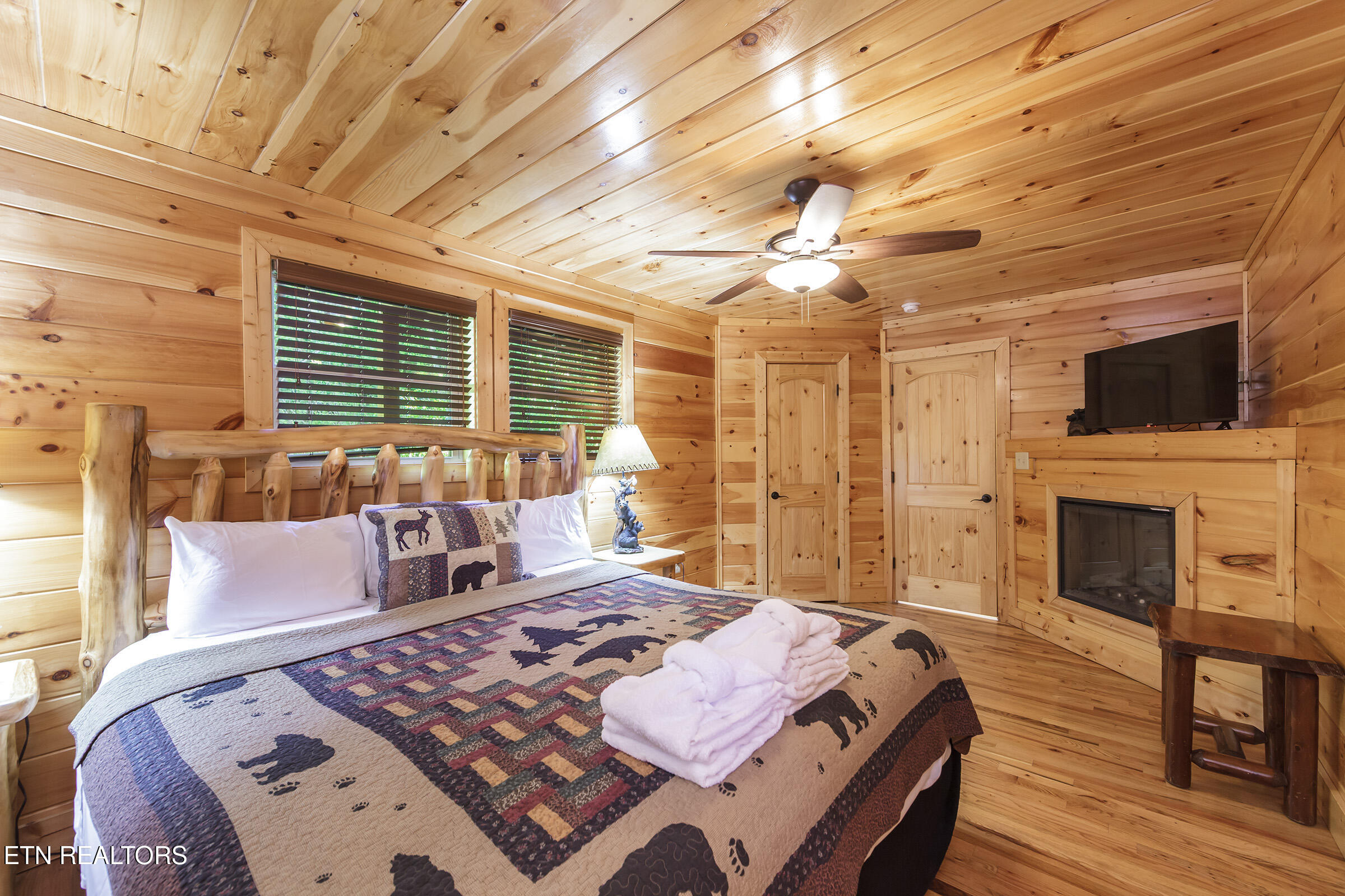 714 Mountain Stream Way Gatlinburg TN 37738