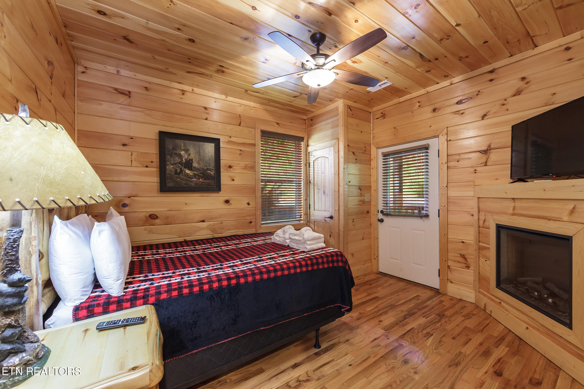 714 Mountain Stream Way Gatlinburg TN 37738