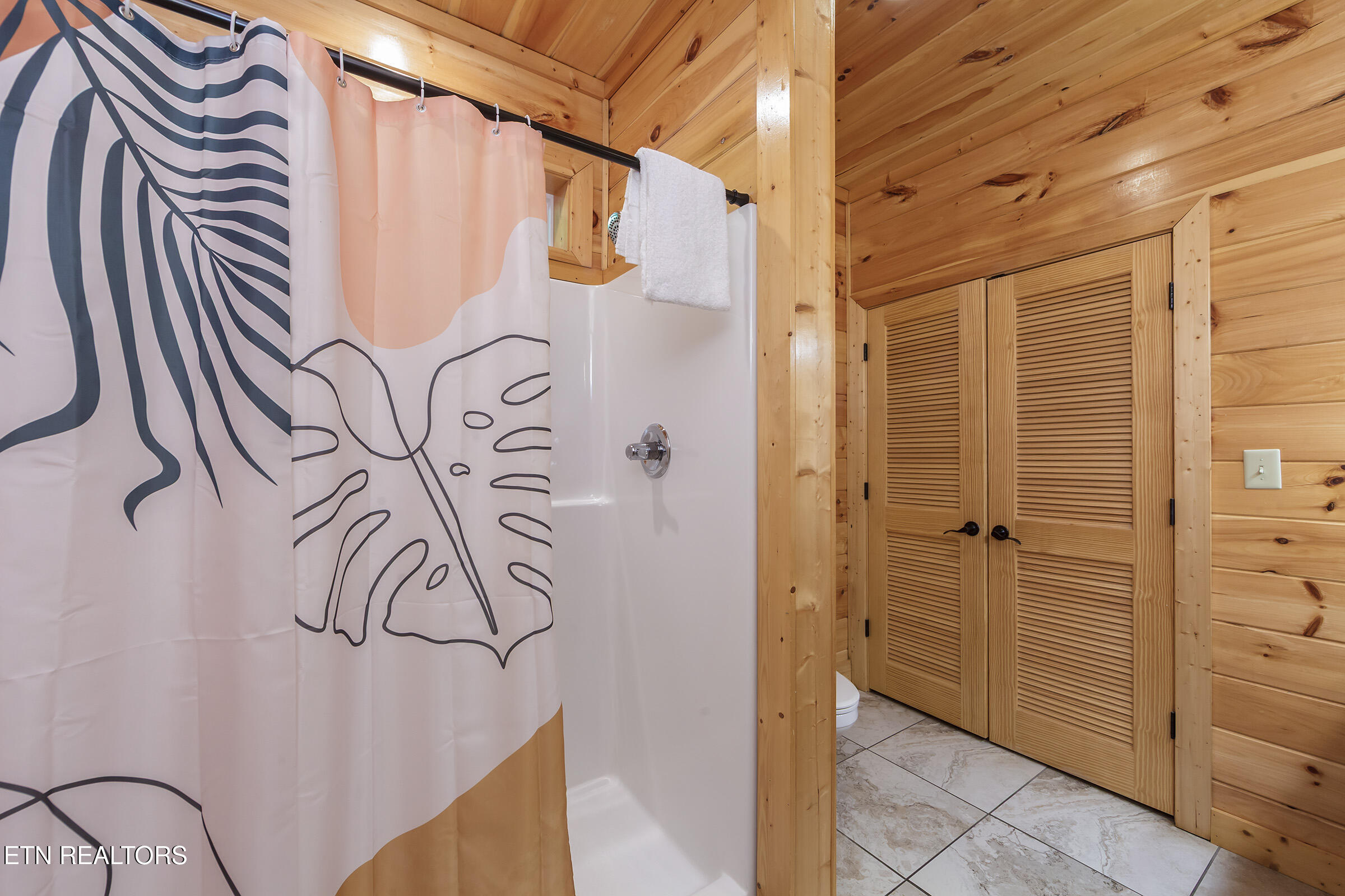 714 Mountain Stream Way Gatlinburg TN 37738