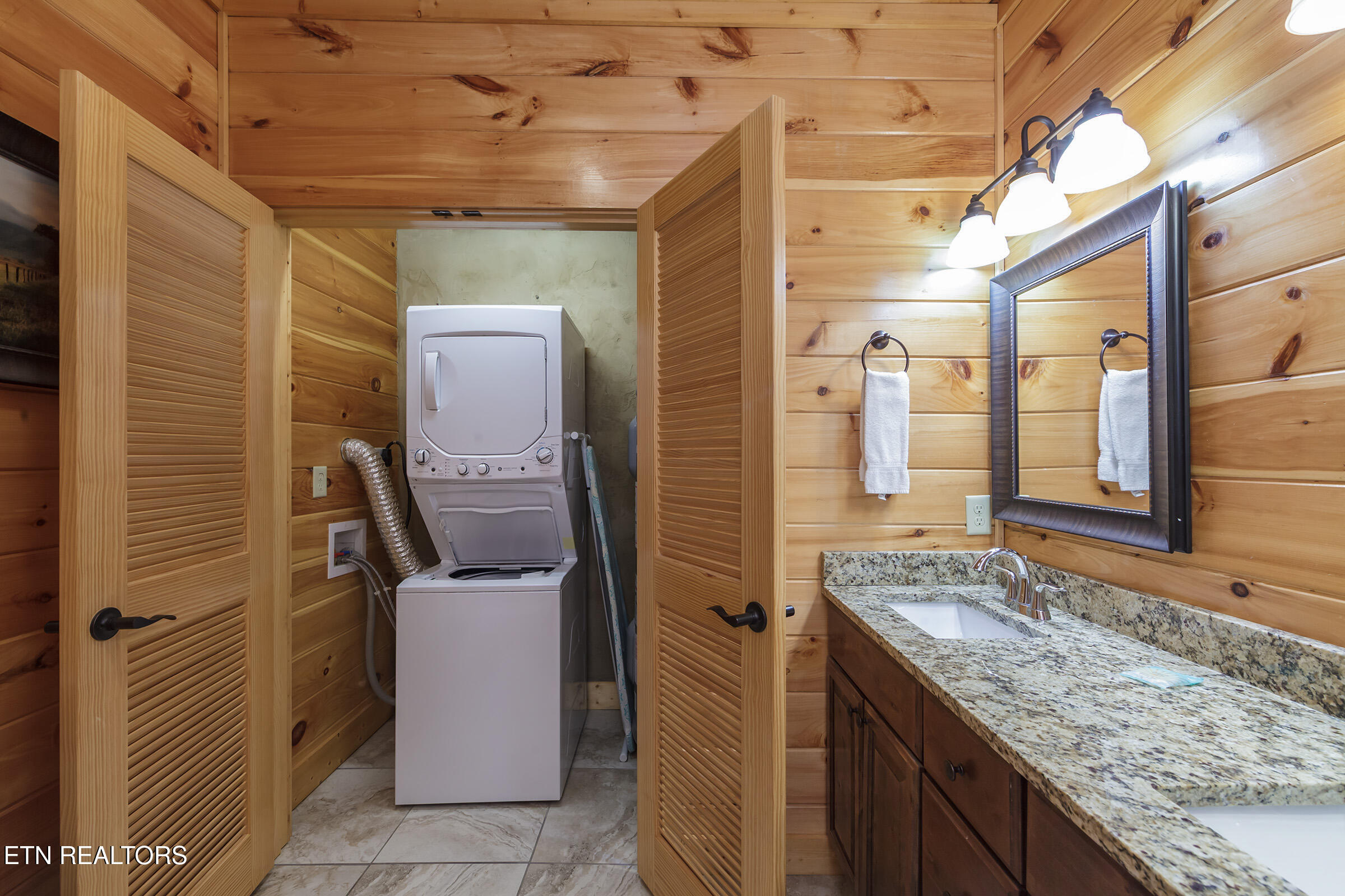 714 Mountain Stream Way Gatlinburg TN 37738