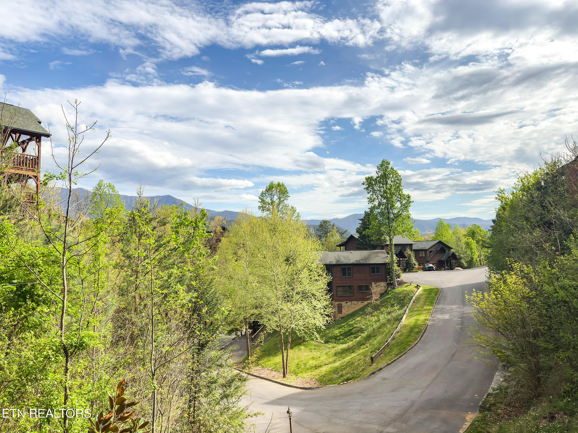 714 Mountain Stream Way Gatlinburg TN 37738