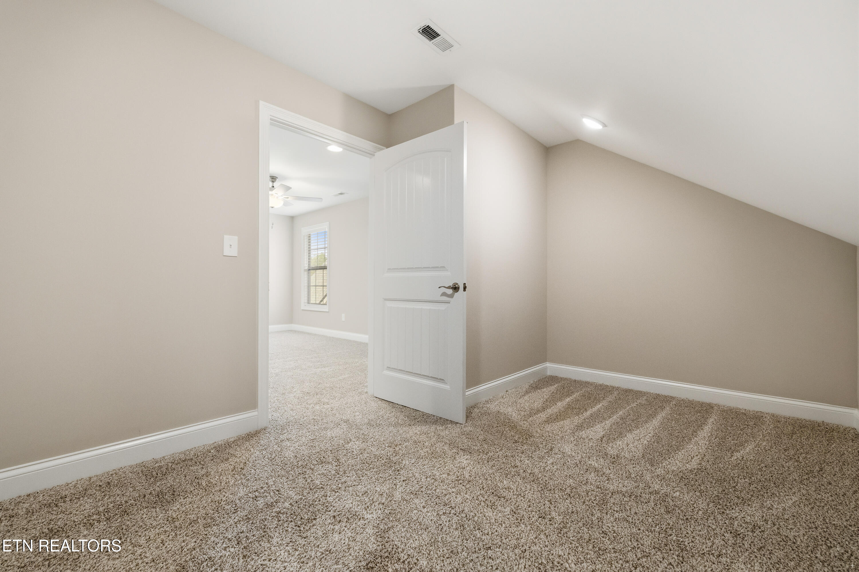 10129 Songbird Lane Knoxville TN 37931