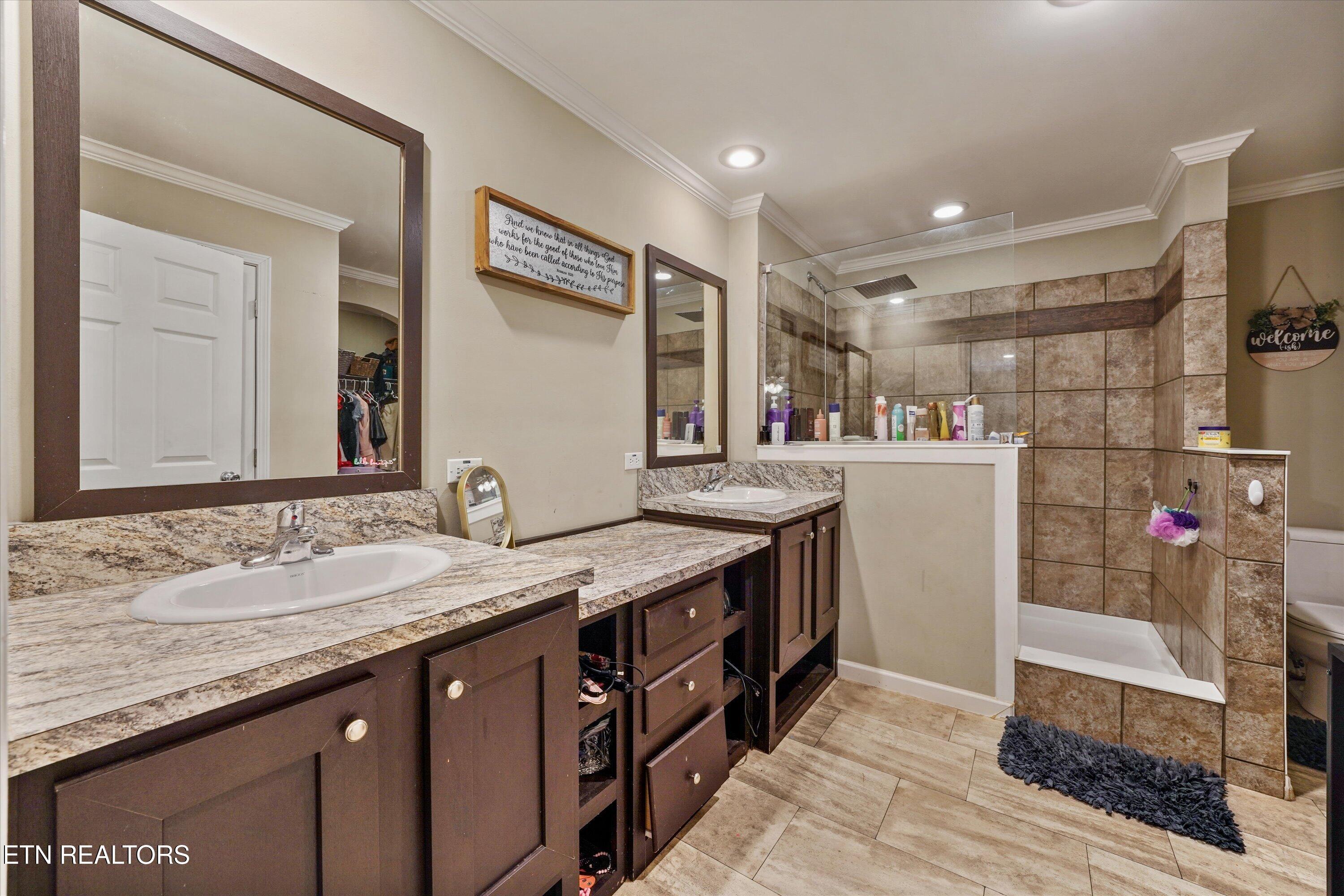 5615 Big Sandy Road Philadelphia TN 37846