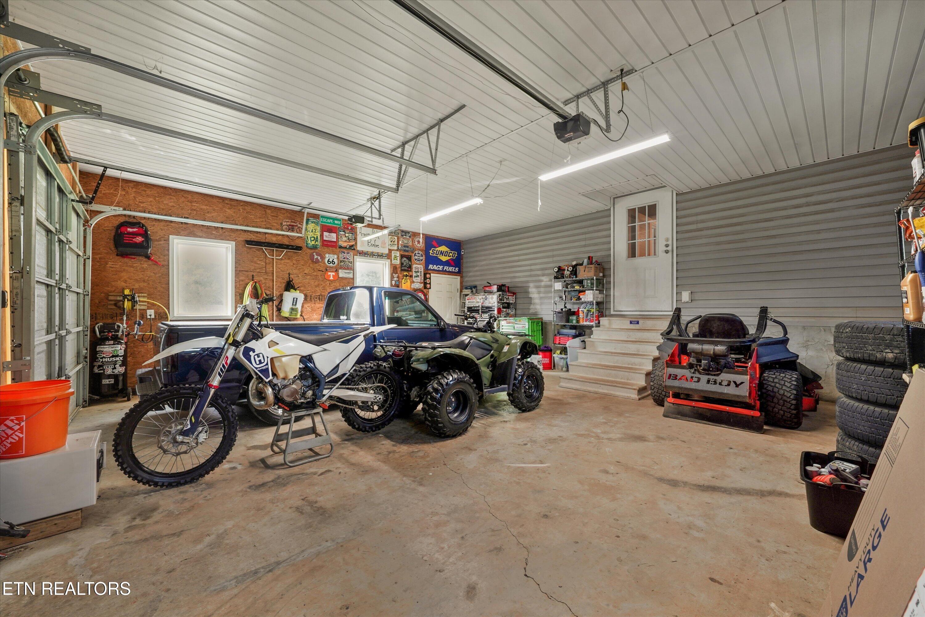 5615 Big Sandy Road Philadelphia TN 37846