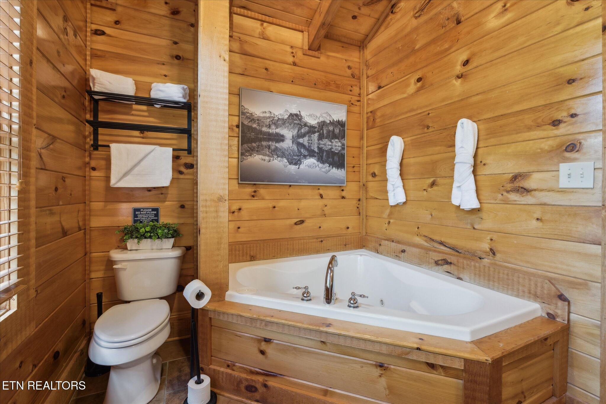 3206 Falling Leaf Way Pigeon Forge TN 37863